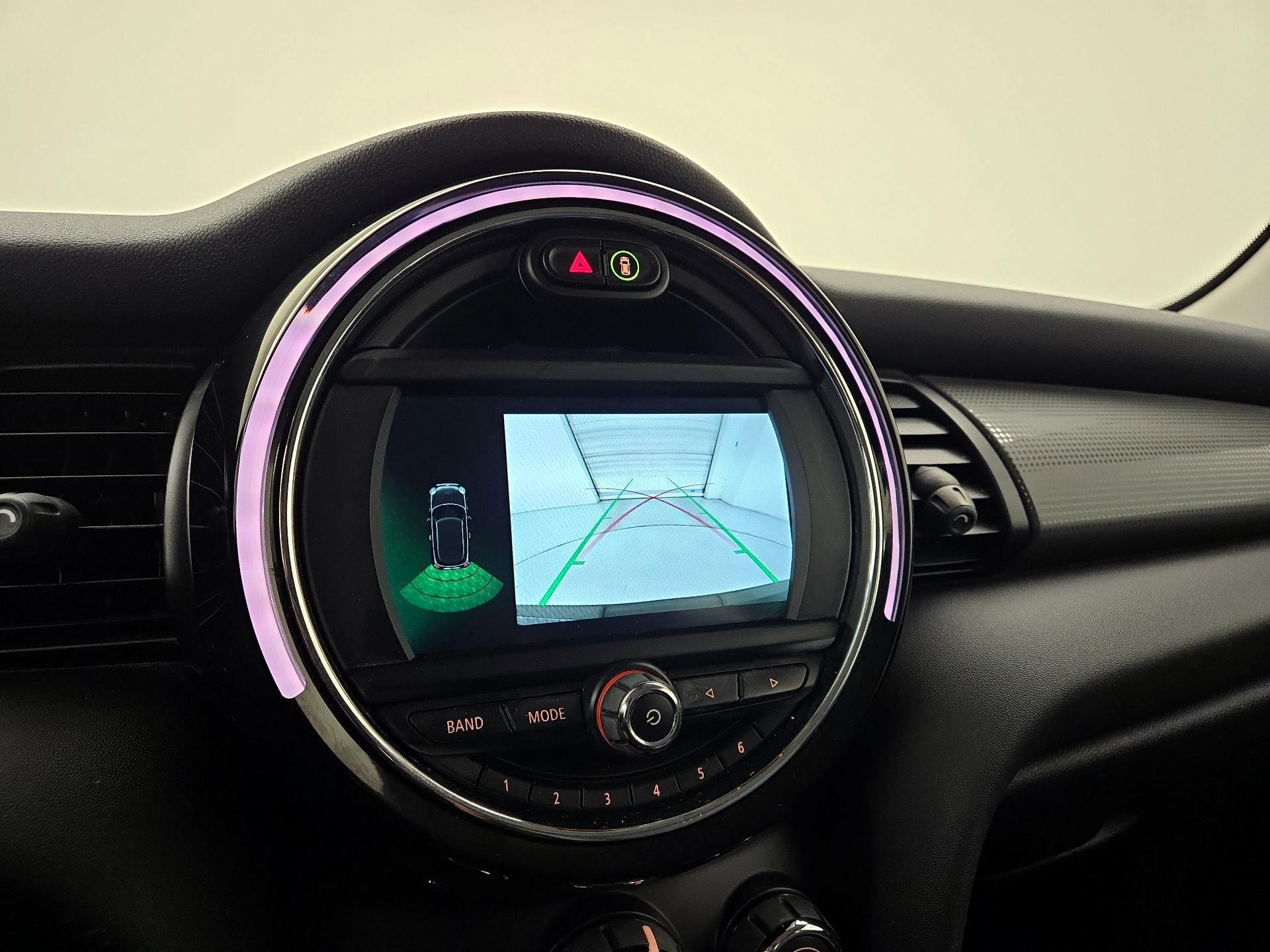 Thumbnail: 2020 MINI Cooper Hardtop - 14