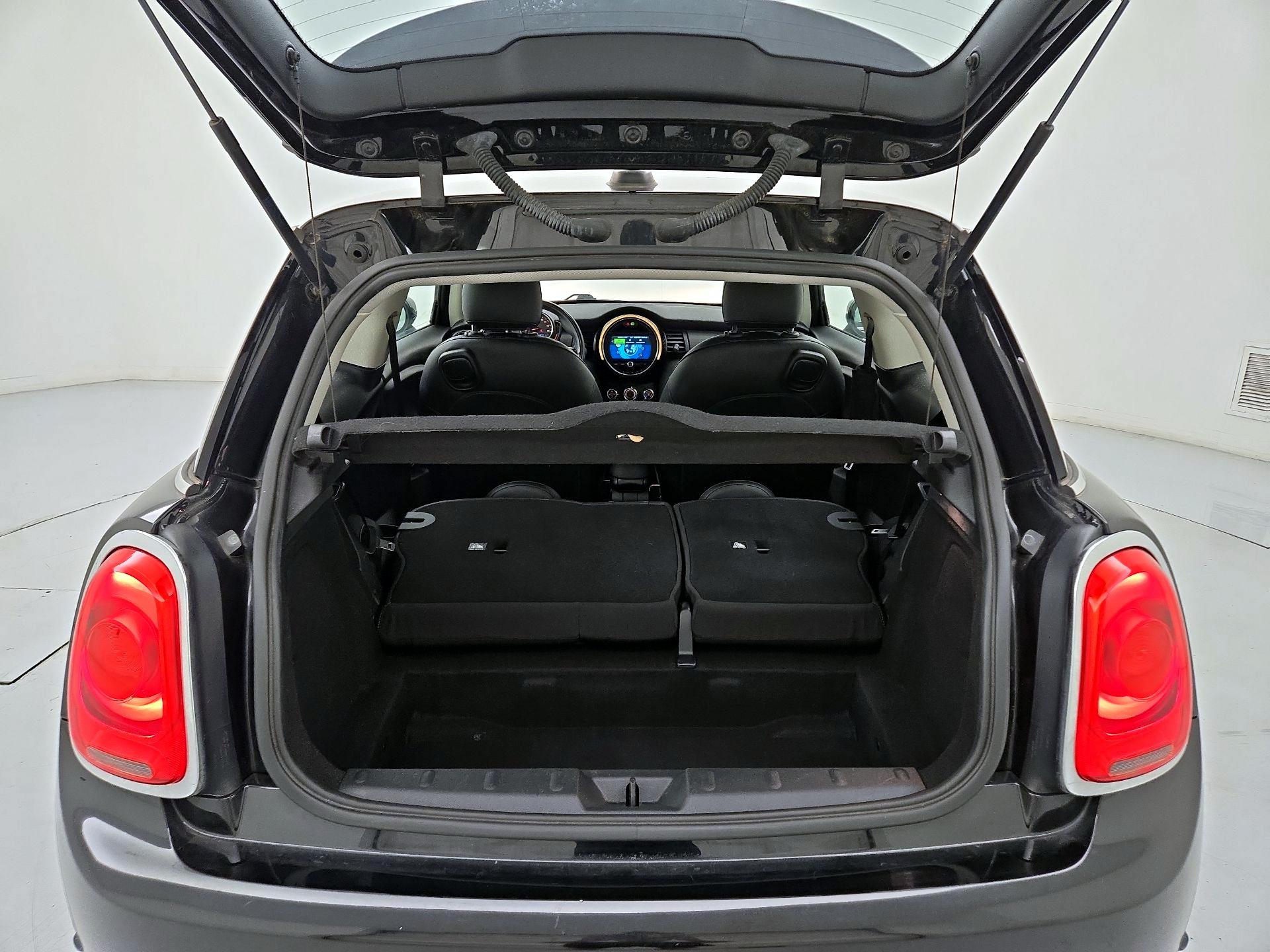 Thumbnail: 2020 MINI Cooper Hardtop - 20