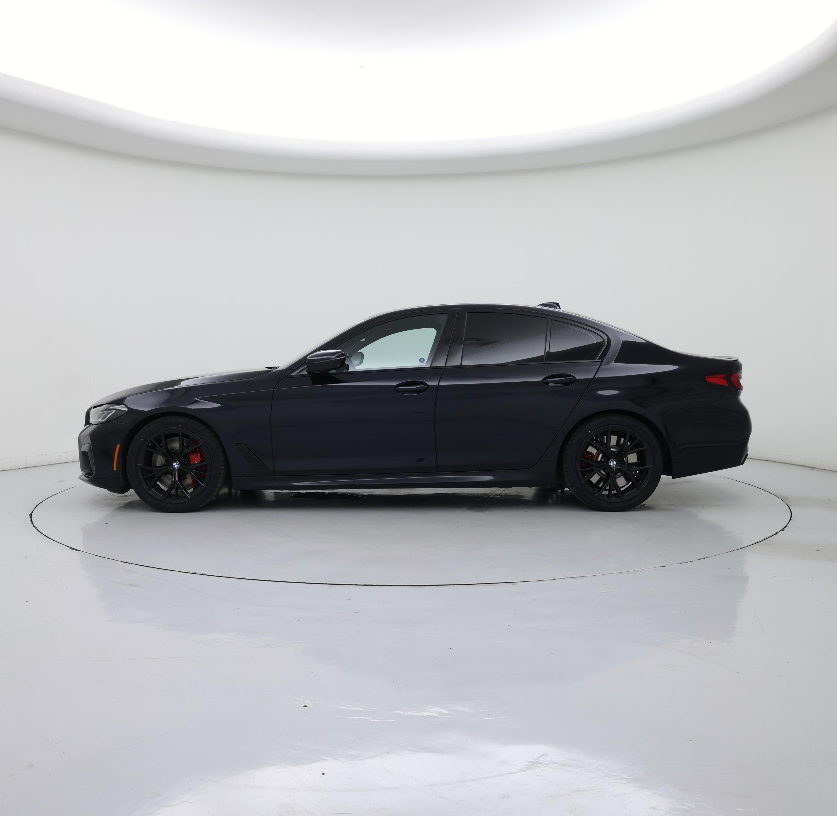 Thumbnail: 2022 BMW 5 Series - 3