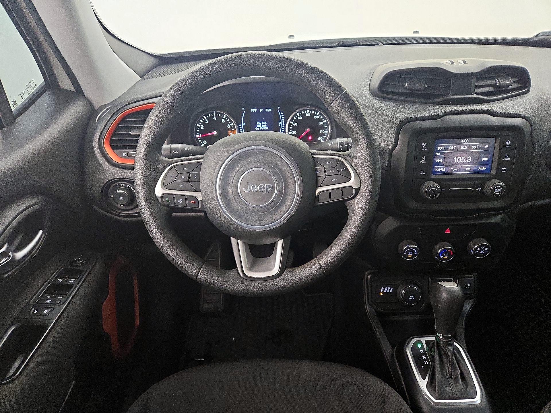 Thumbnail: 2018 Jeep Renegade - 10