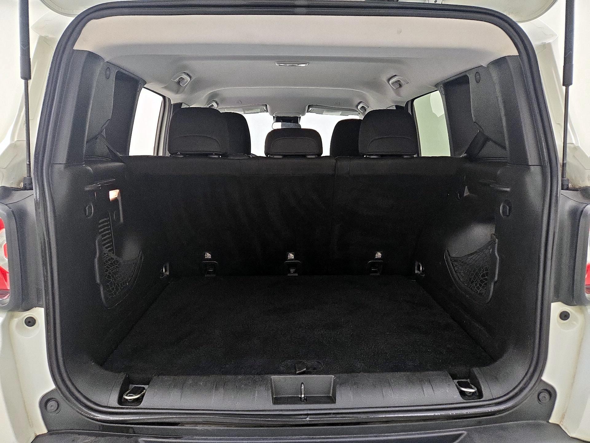 Thumbnail: 2018 Jeep Renegade - 20