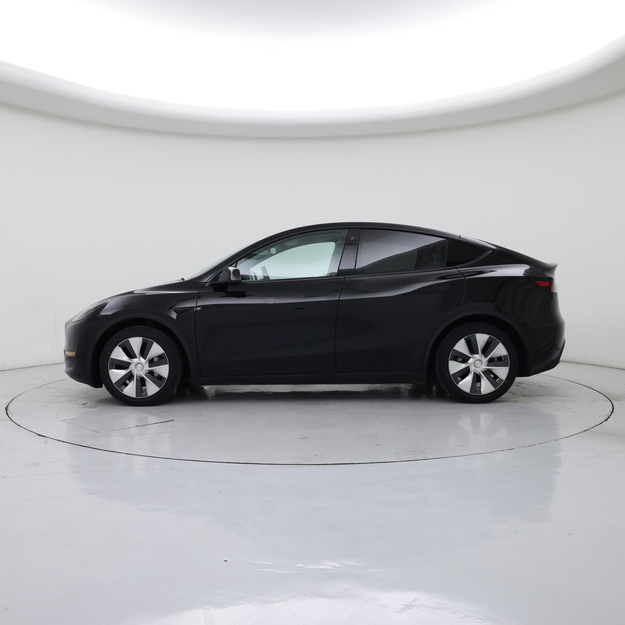 Thumbnail: 2022 Tesla Model Y - 3