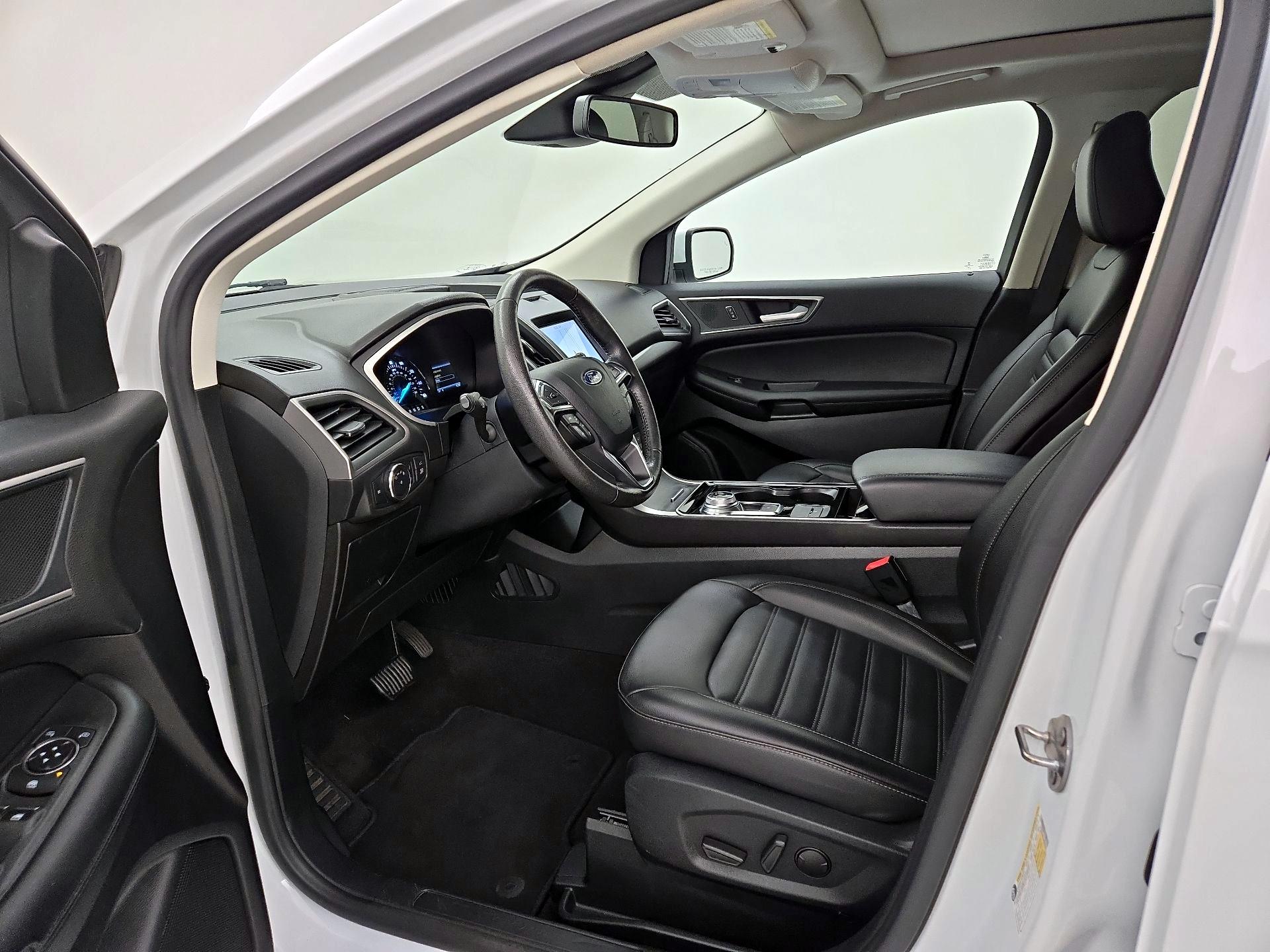 Thumbnail: 2020 Ford Edge - 11