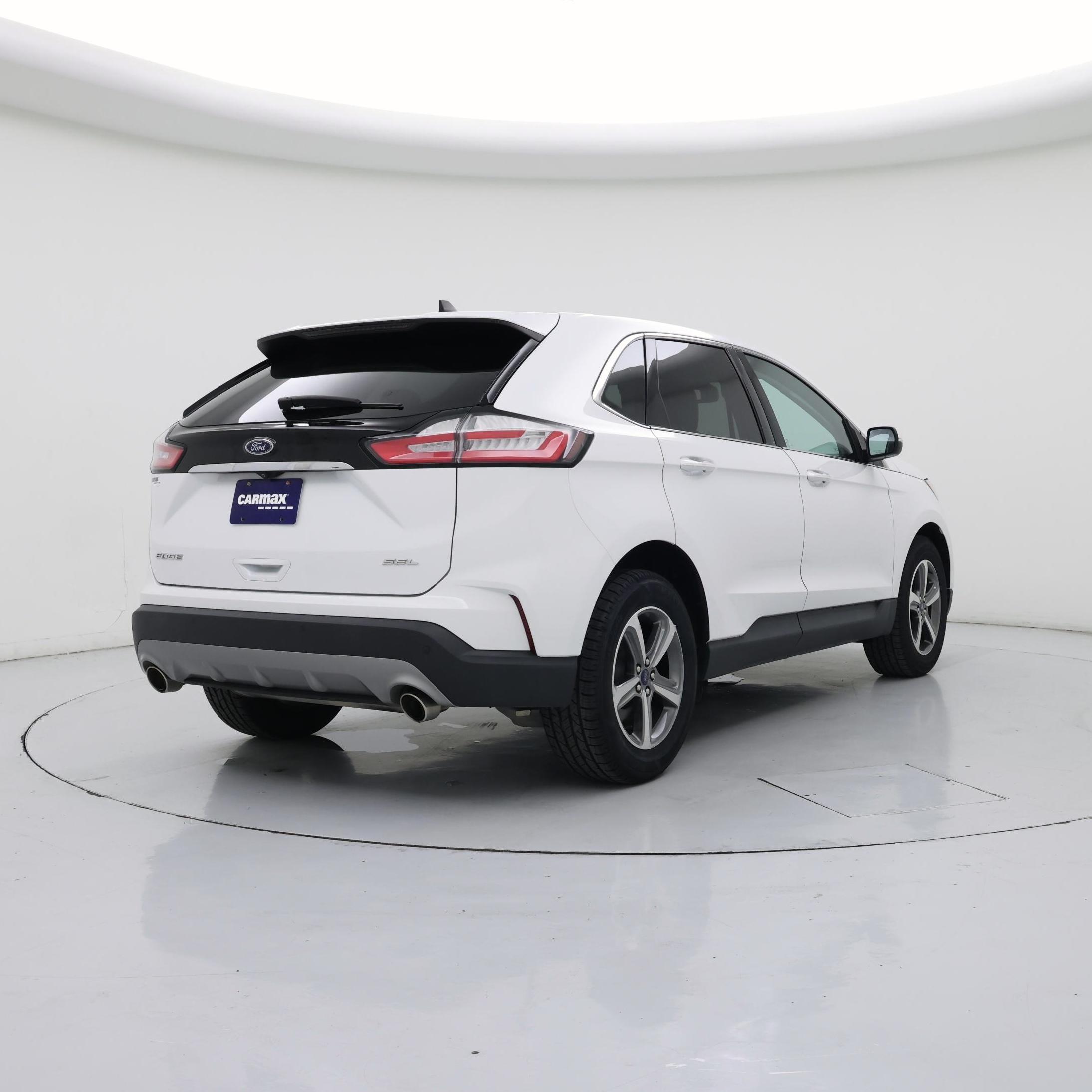 Thumbnail: 2020 Ford Edge - 8