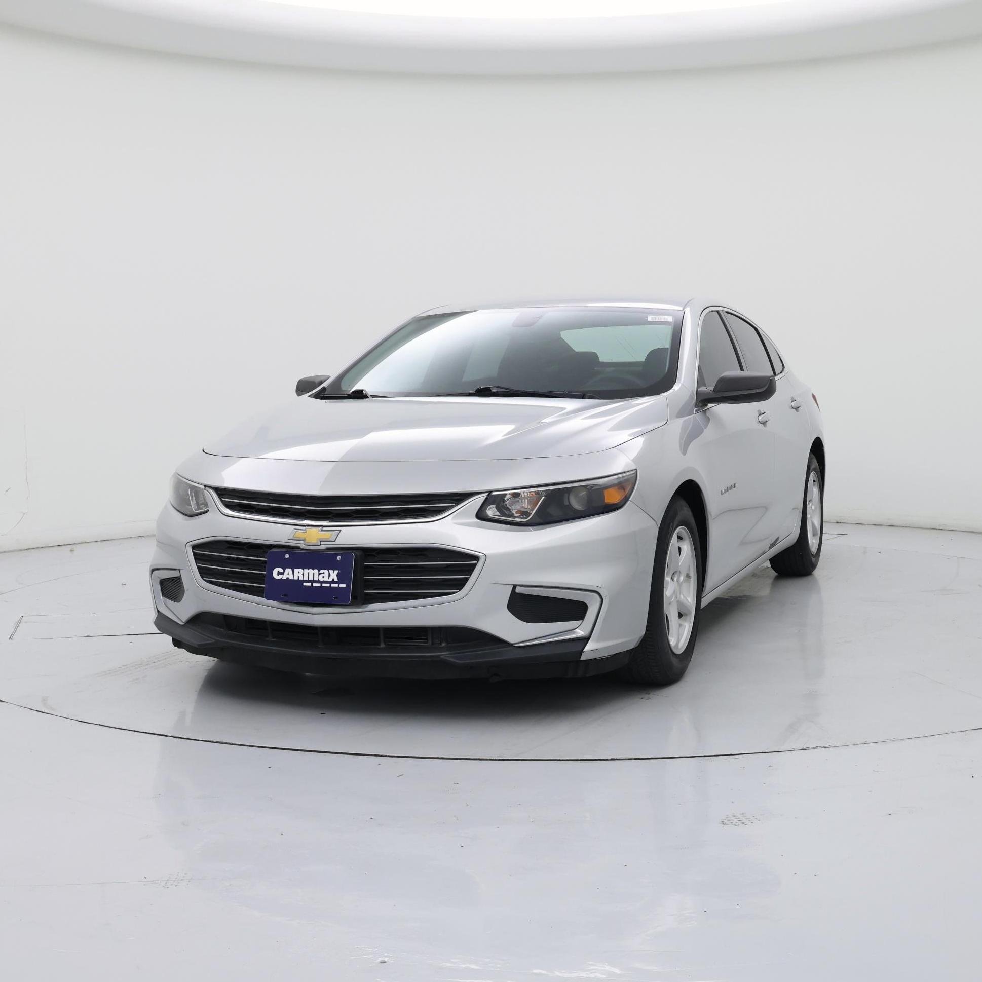 Thumbnail: 2018 Chevrolet Malibu - 4