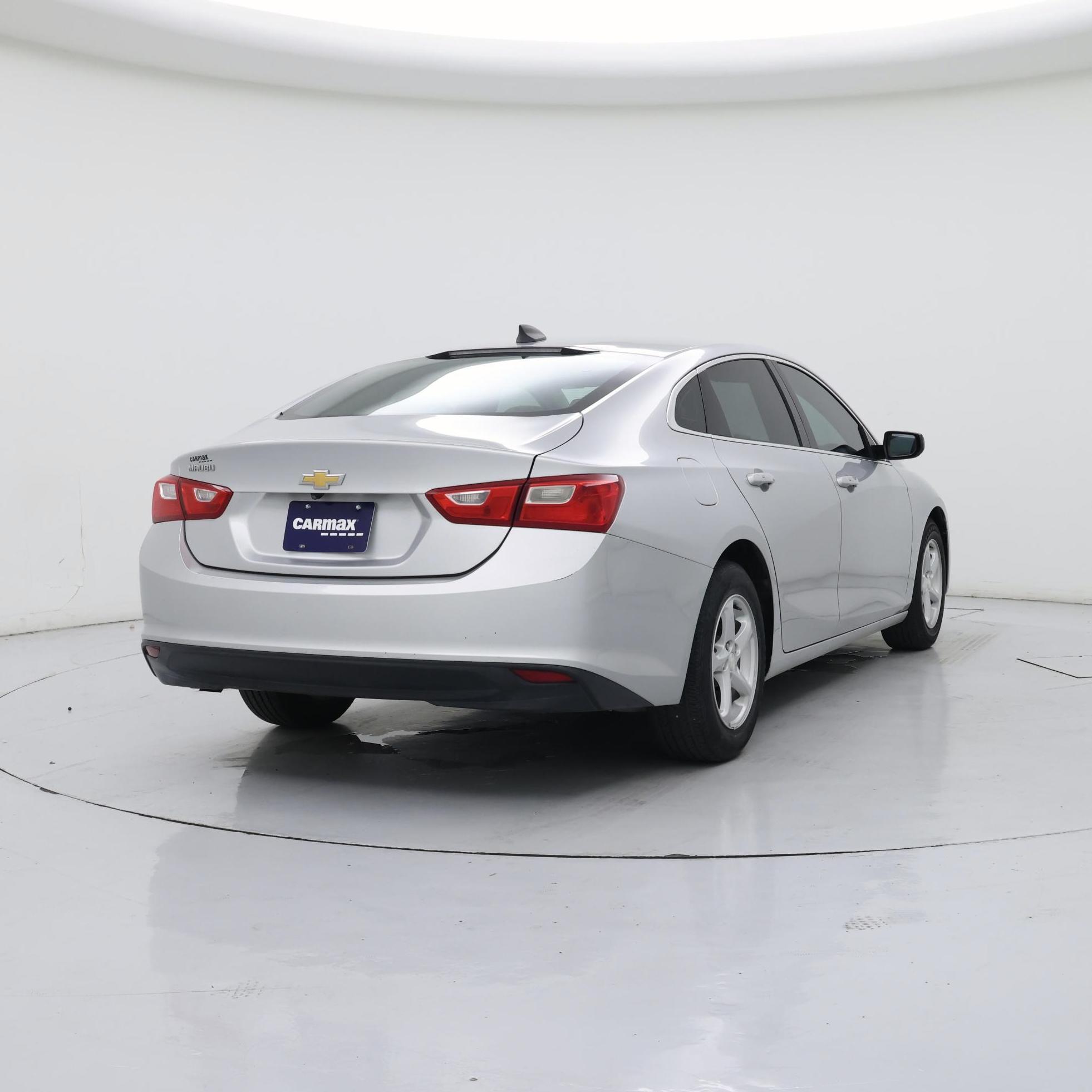 Thumbnail: 2018 Chevrolet Malibu - 8