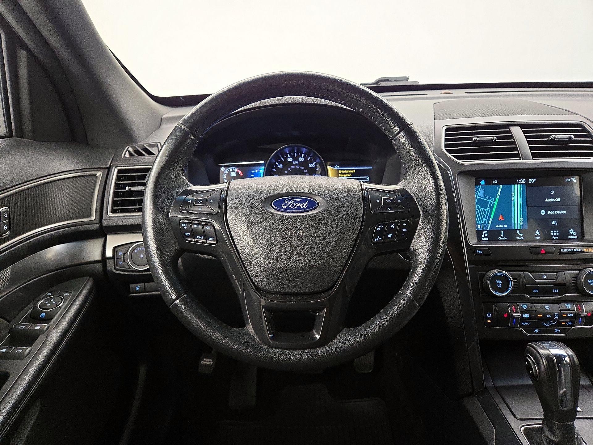 Thumbnail: 2018 Ford Explorer - 10