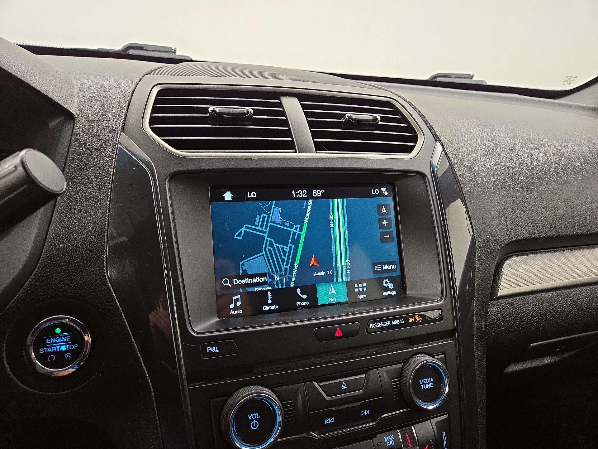 Thumbnail: 2018 Ford Explorer - 14