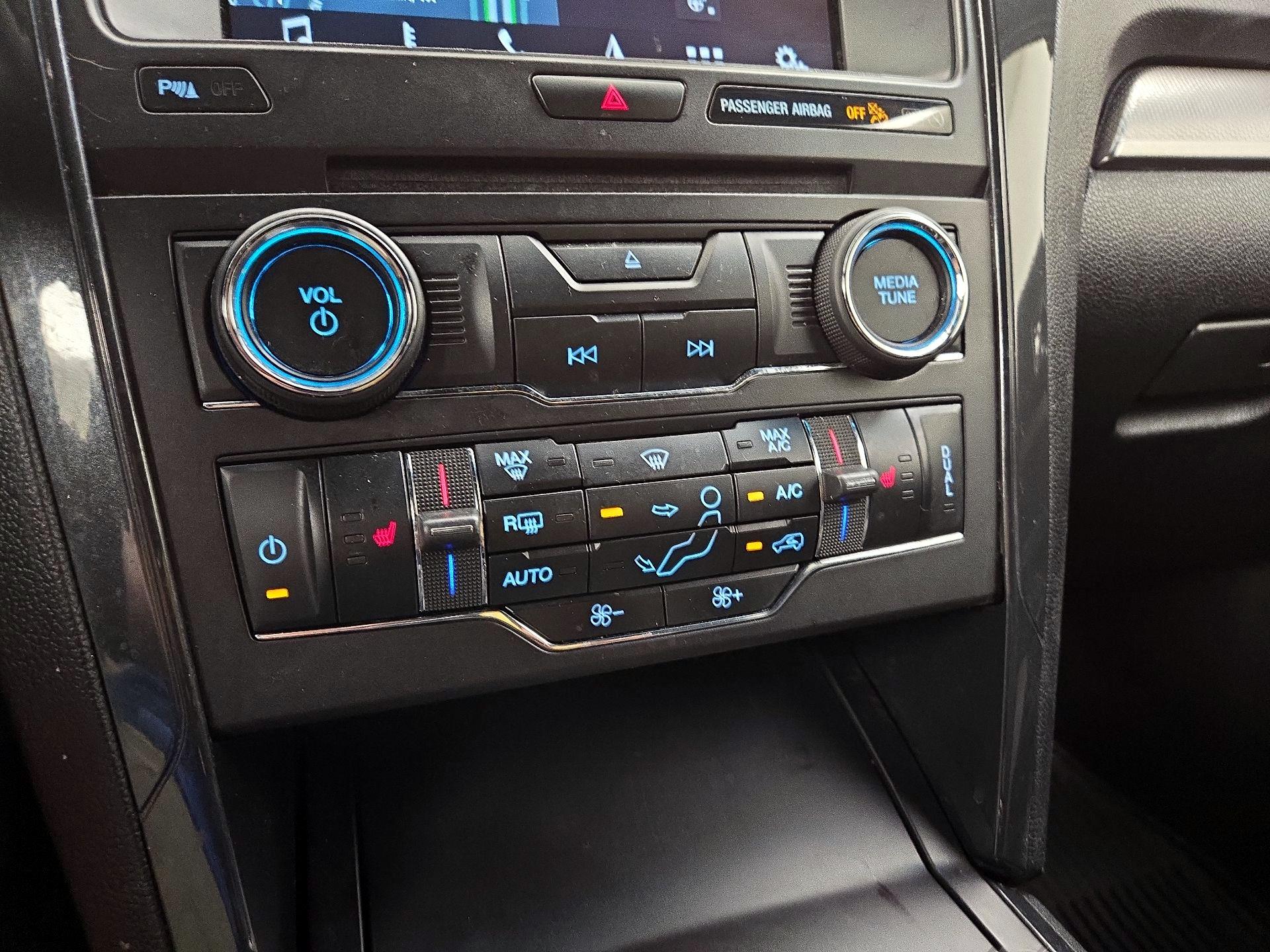 Thumbnail: 2018 Ford Explorer - 17