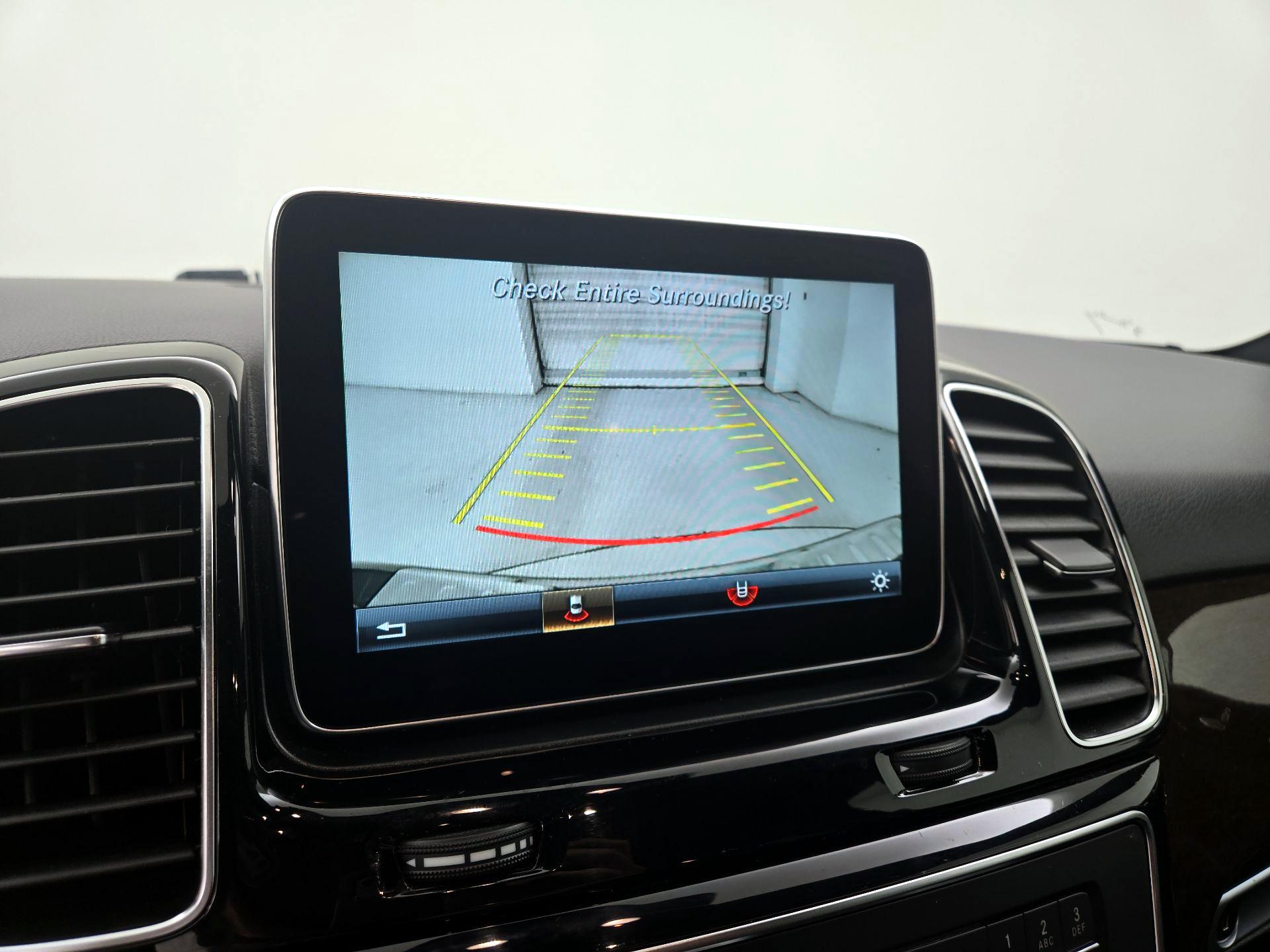 Thumbnail: 2016 Mercedes-Benz GLE - 15