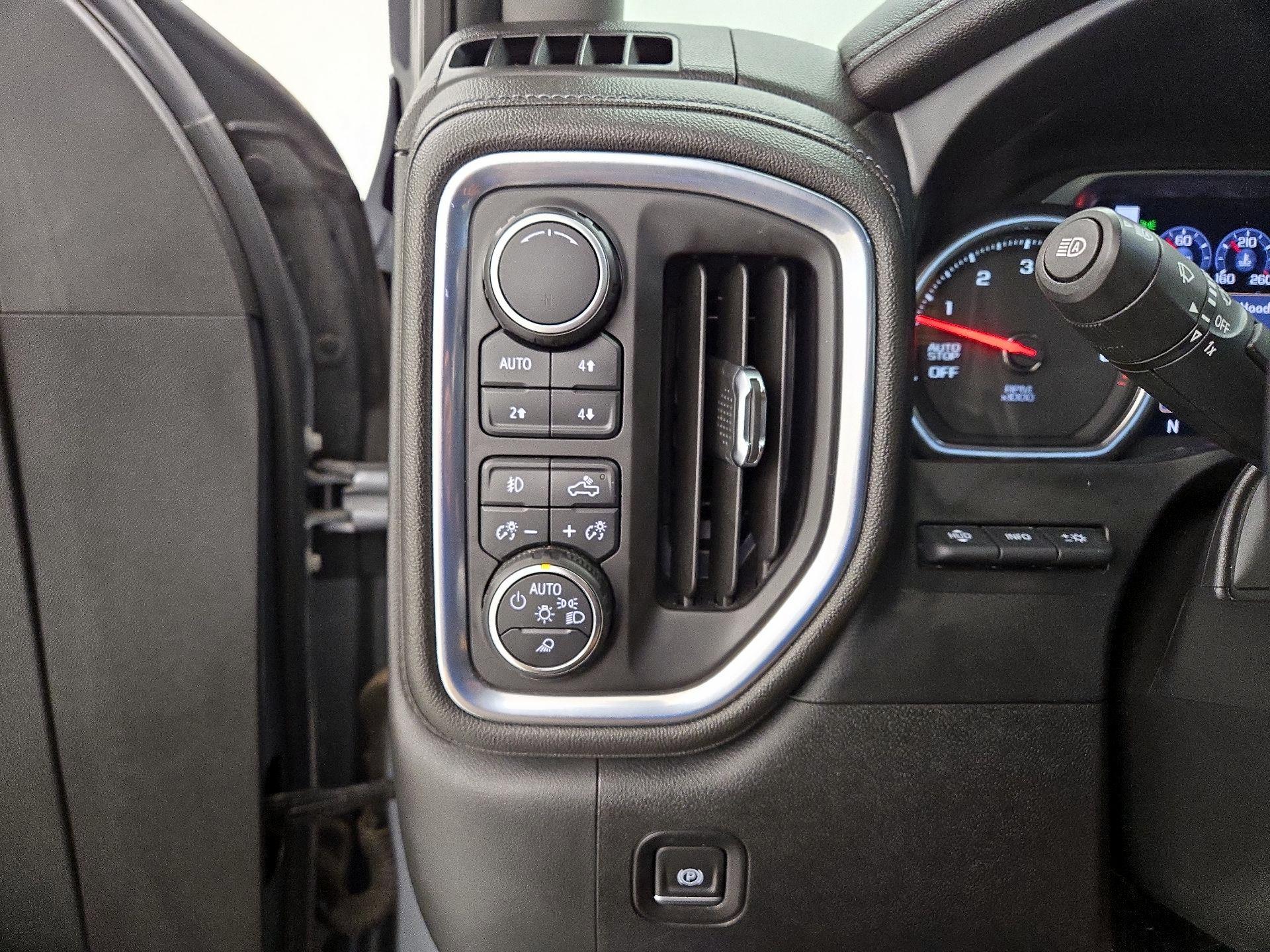 Thumbnail: 2019 Chevrolet Silverado 1500 - 13