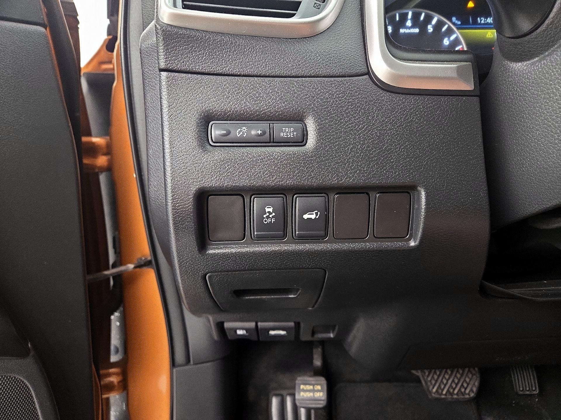 Thumbnail: 2016 Nissan Murano - 13