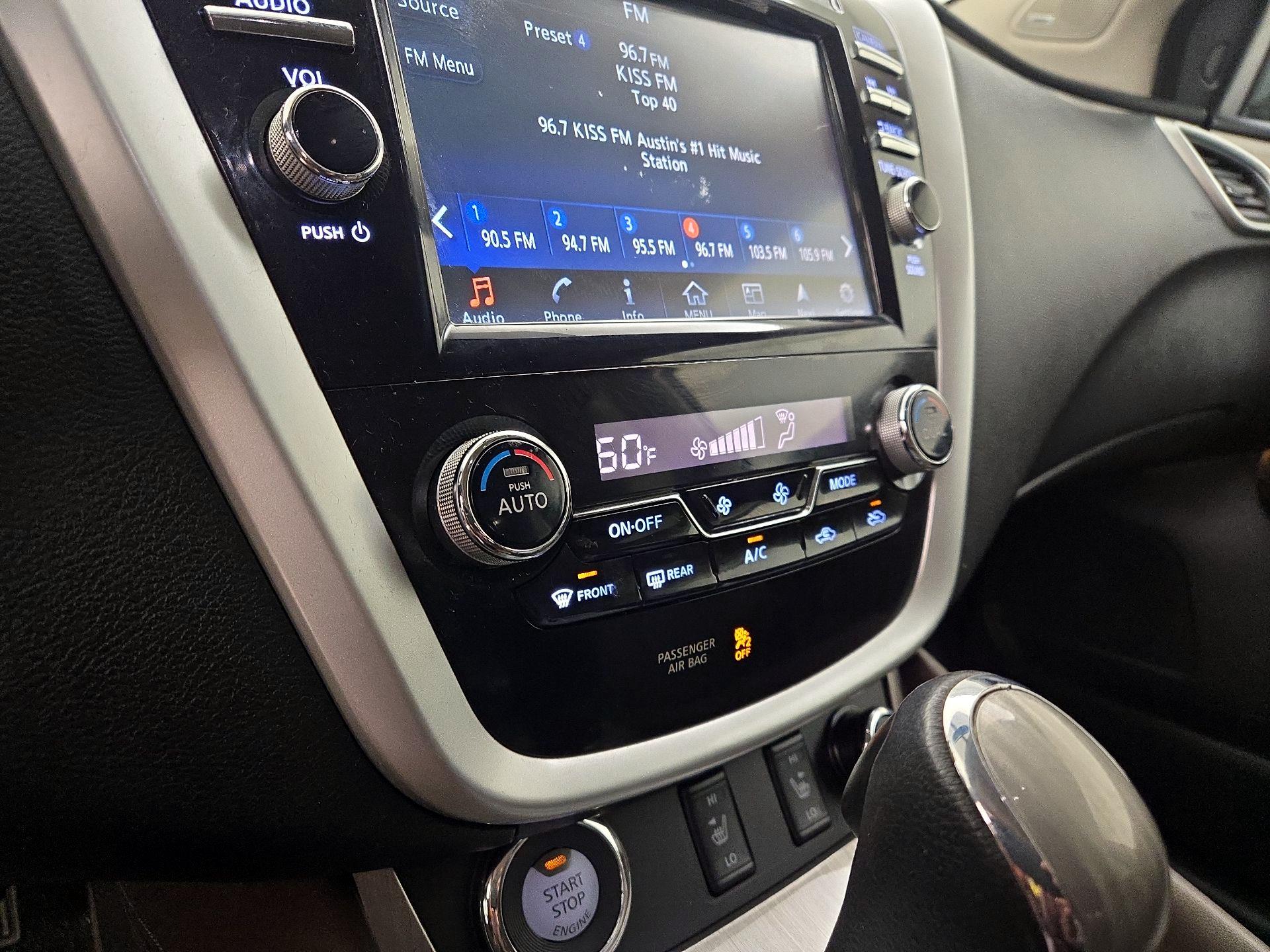 Thumbnail: 2016 Nissan Murano - 17