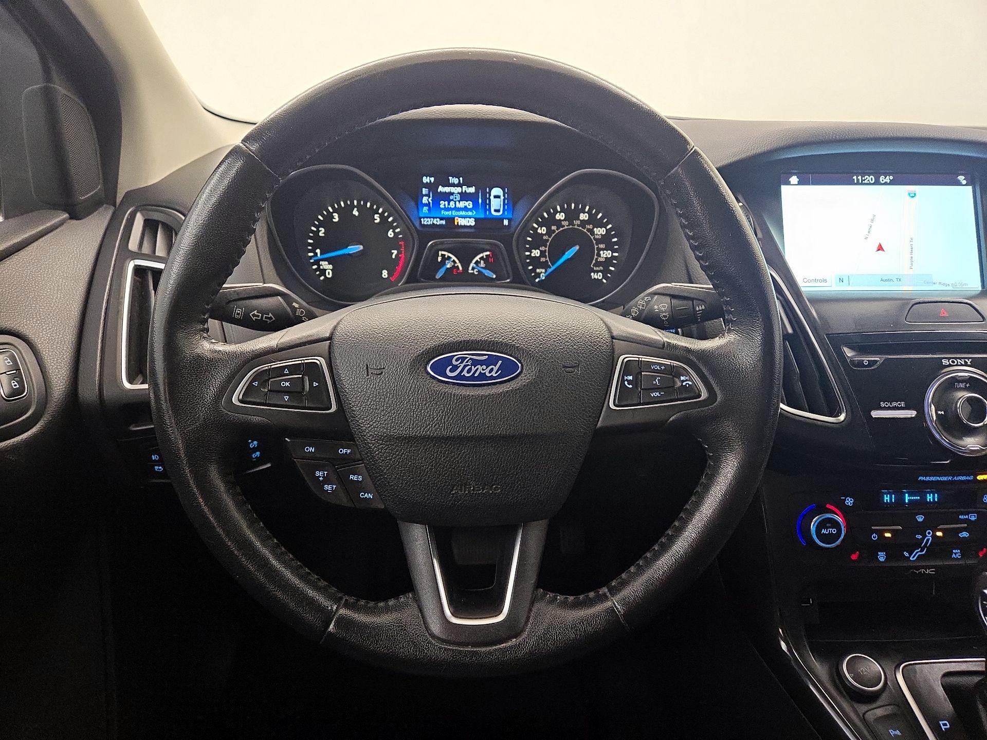 Thumbnail: 2016 Ford Focus - 10