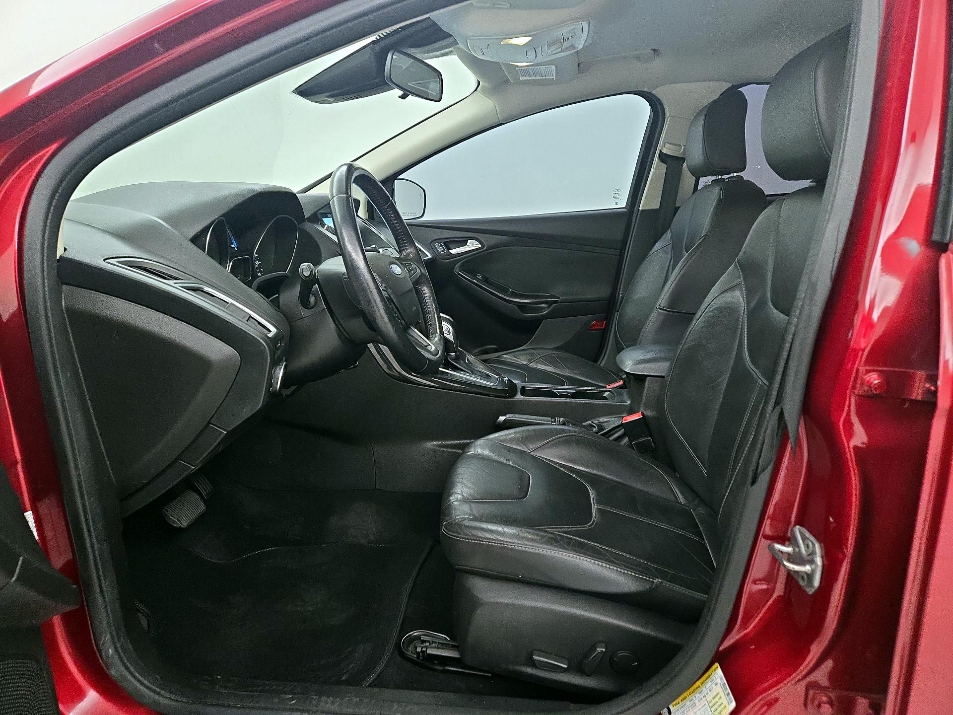 Thumbnail: 2016 Ford Focus - 11