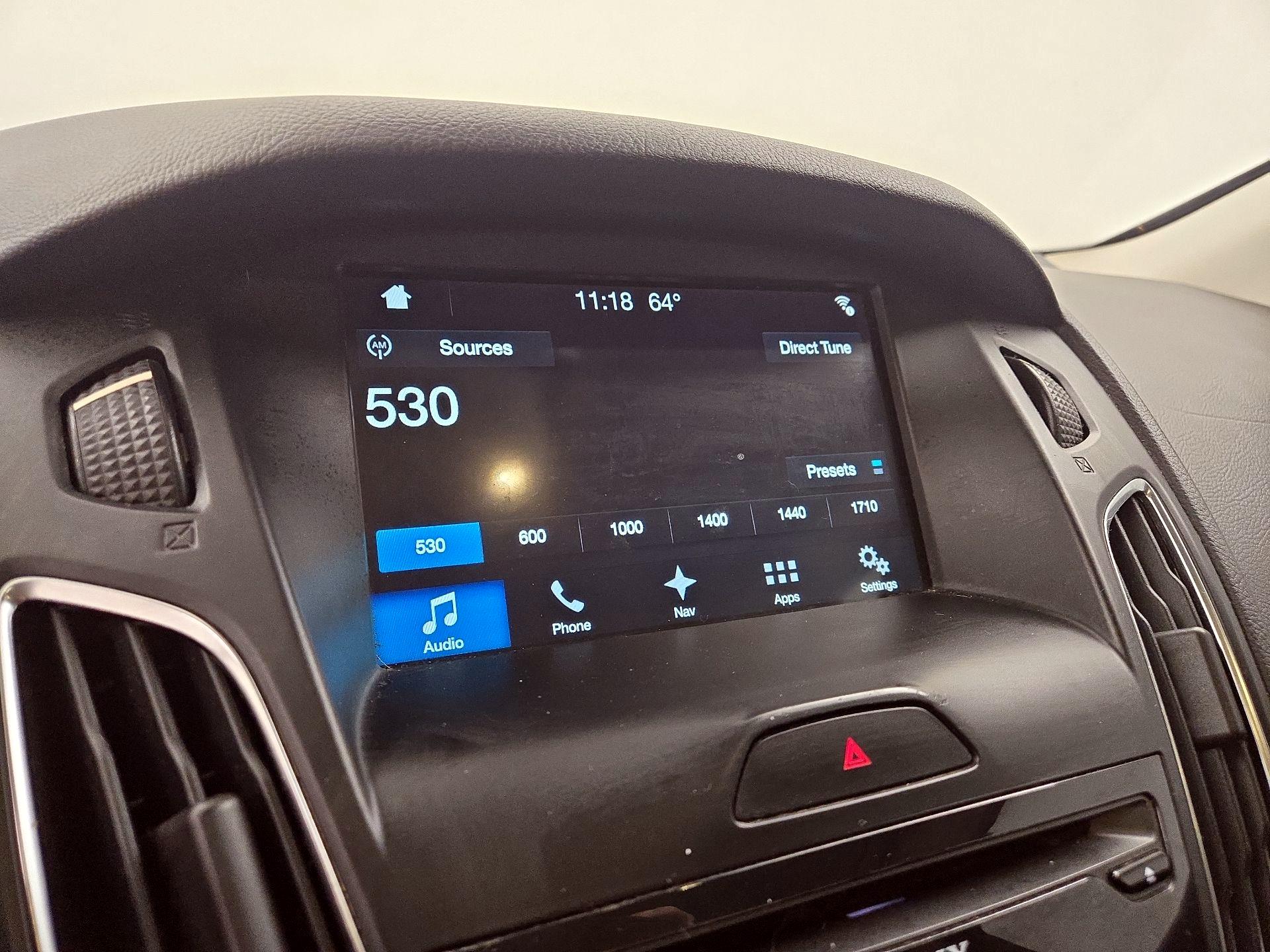 Thumbnail: 2016 Ford Focus - 16