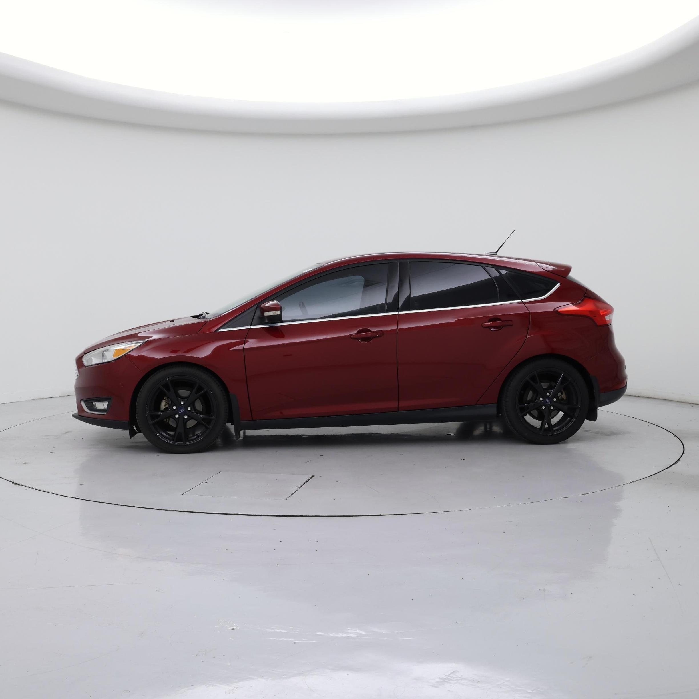 Thumbnail: 2016 Ford Focus - 3