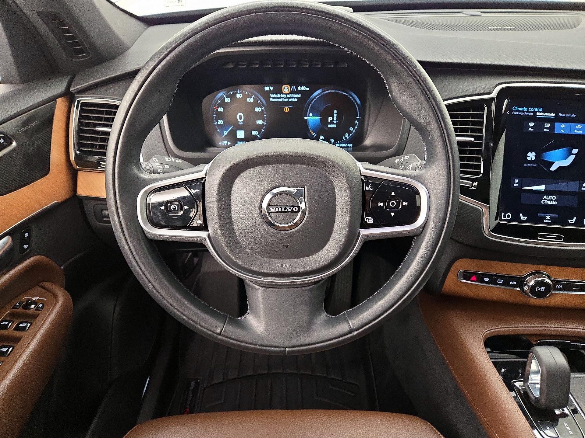 Thumbnail: 2022 Volvo XC90 - 10