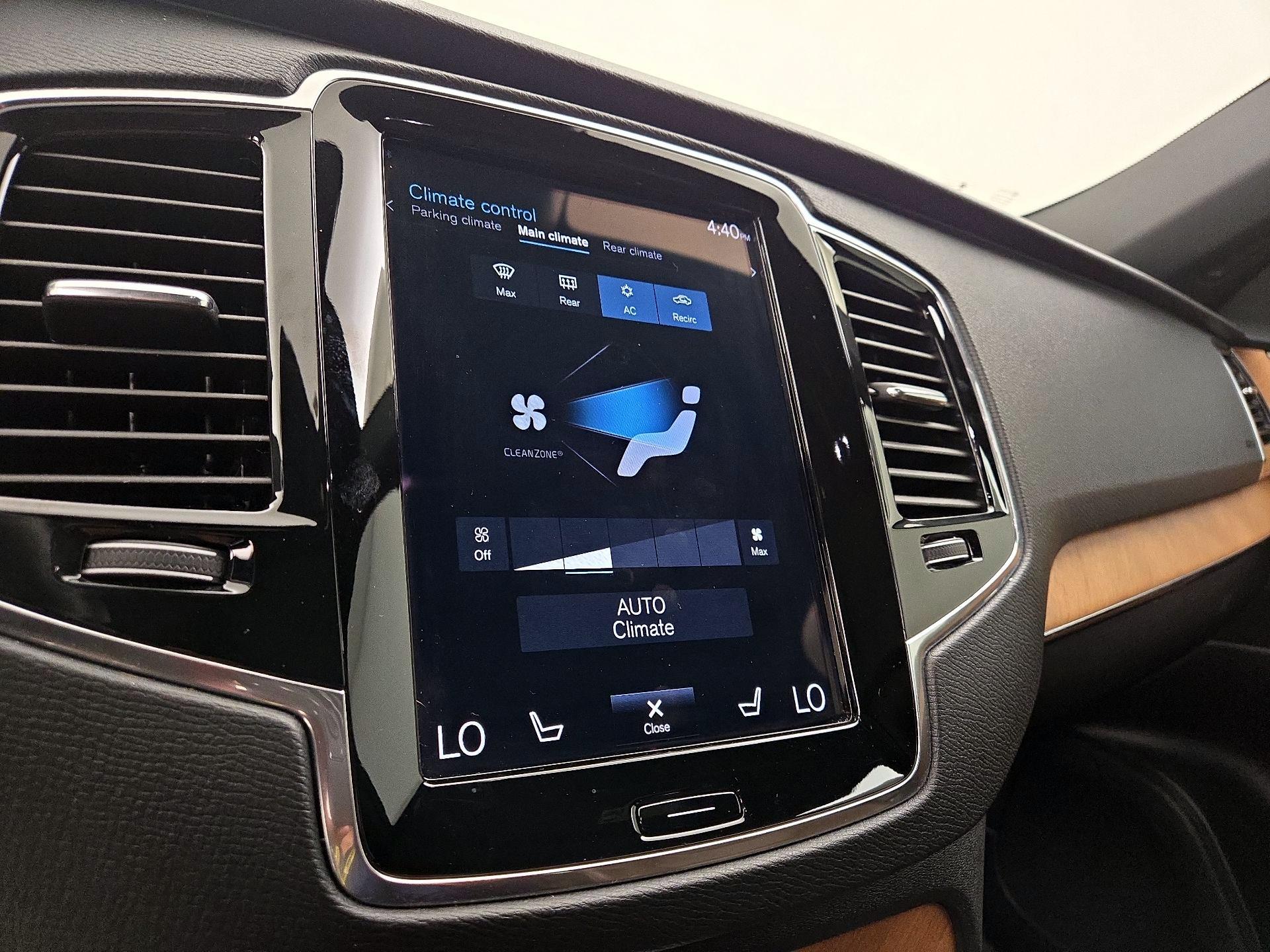 Thumbnail: 2022 Volvo XC90 - 16