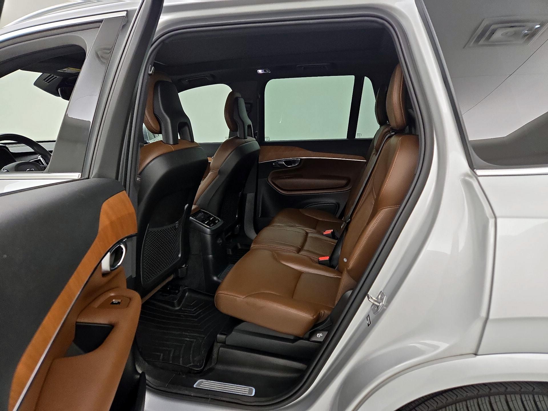 Thumbnail: 2022 Volvo XC90 - 20
