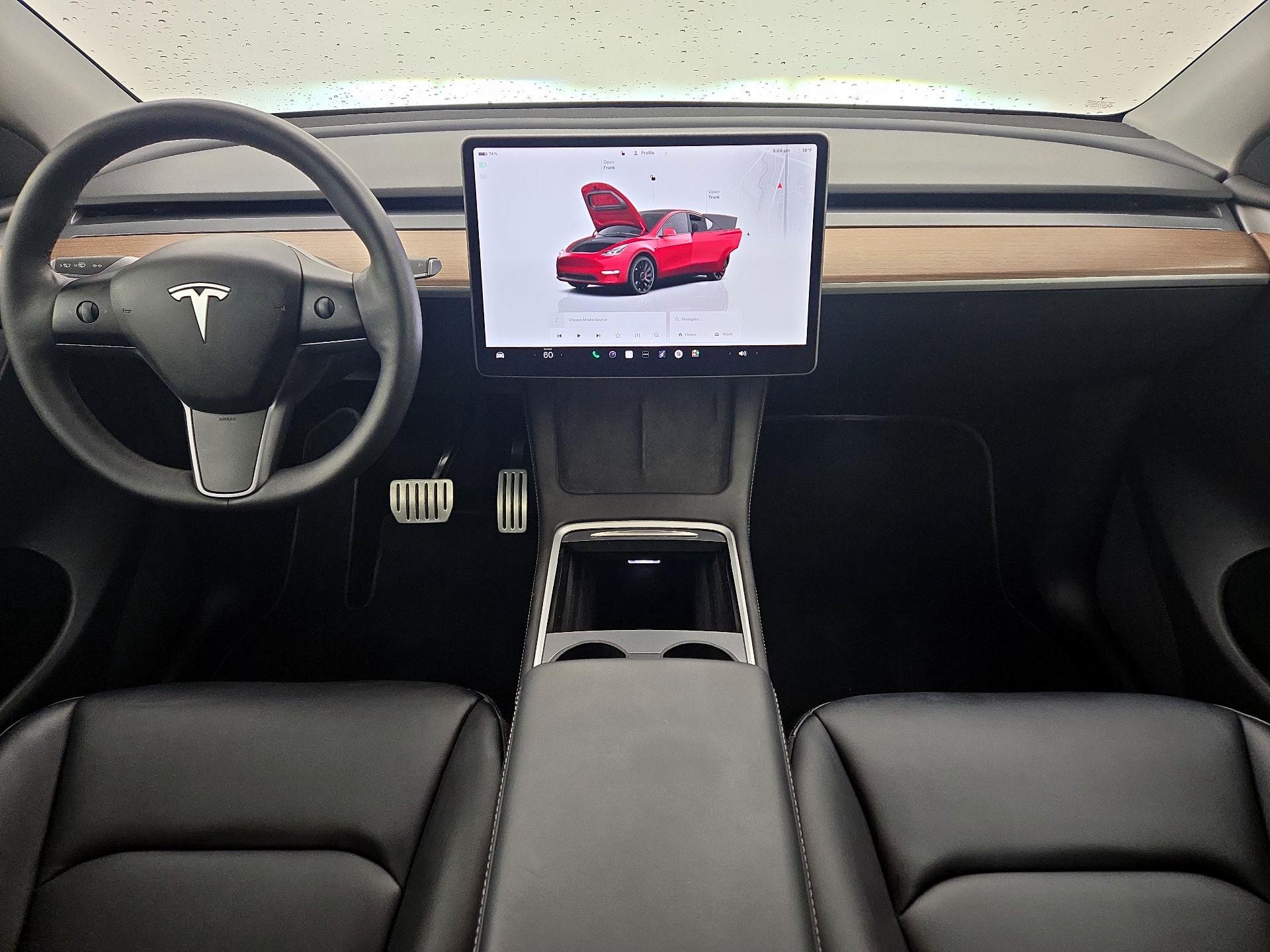 Thumbnail: 2023 Tesla Model Y - 9