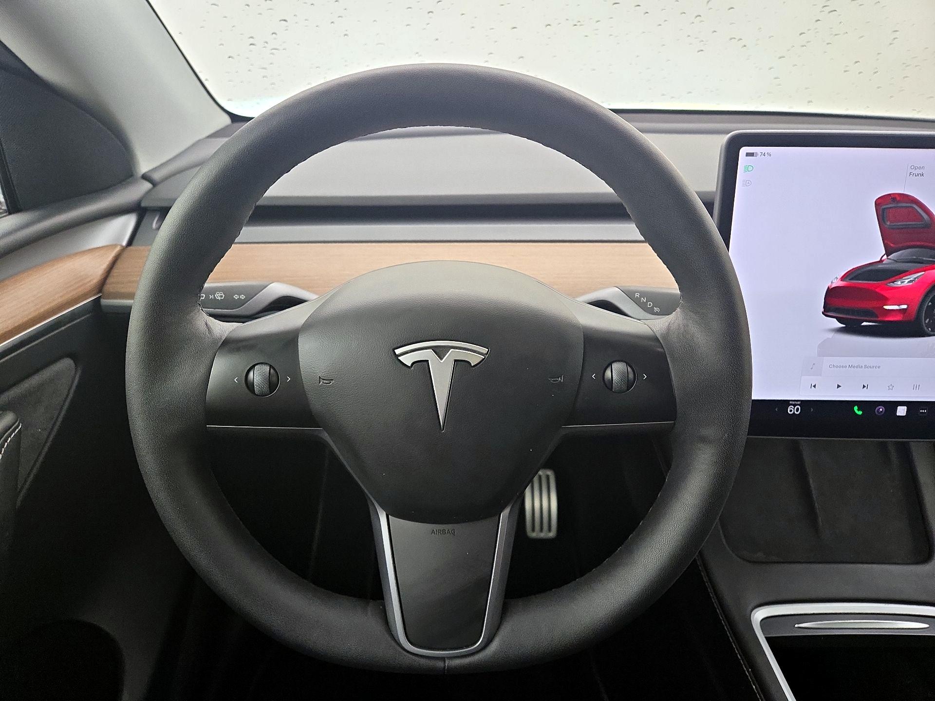 Thumbnail: 2023 Tesla Model Y - 10