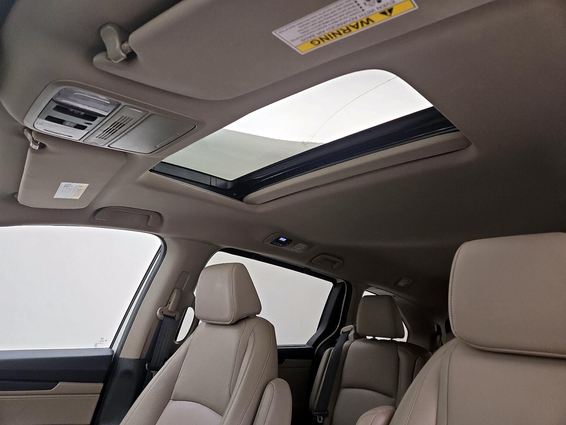Thumbnail: 2019 Honda Odyssey - 19