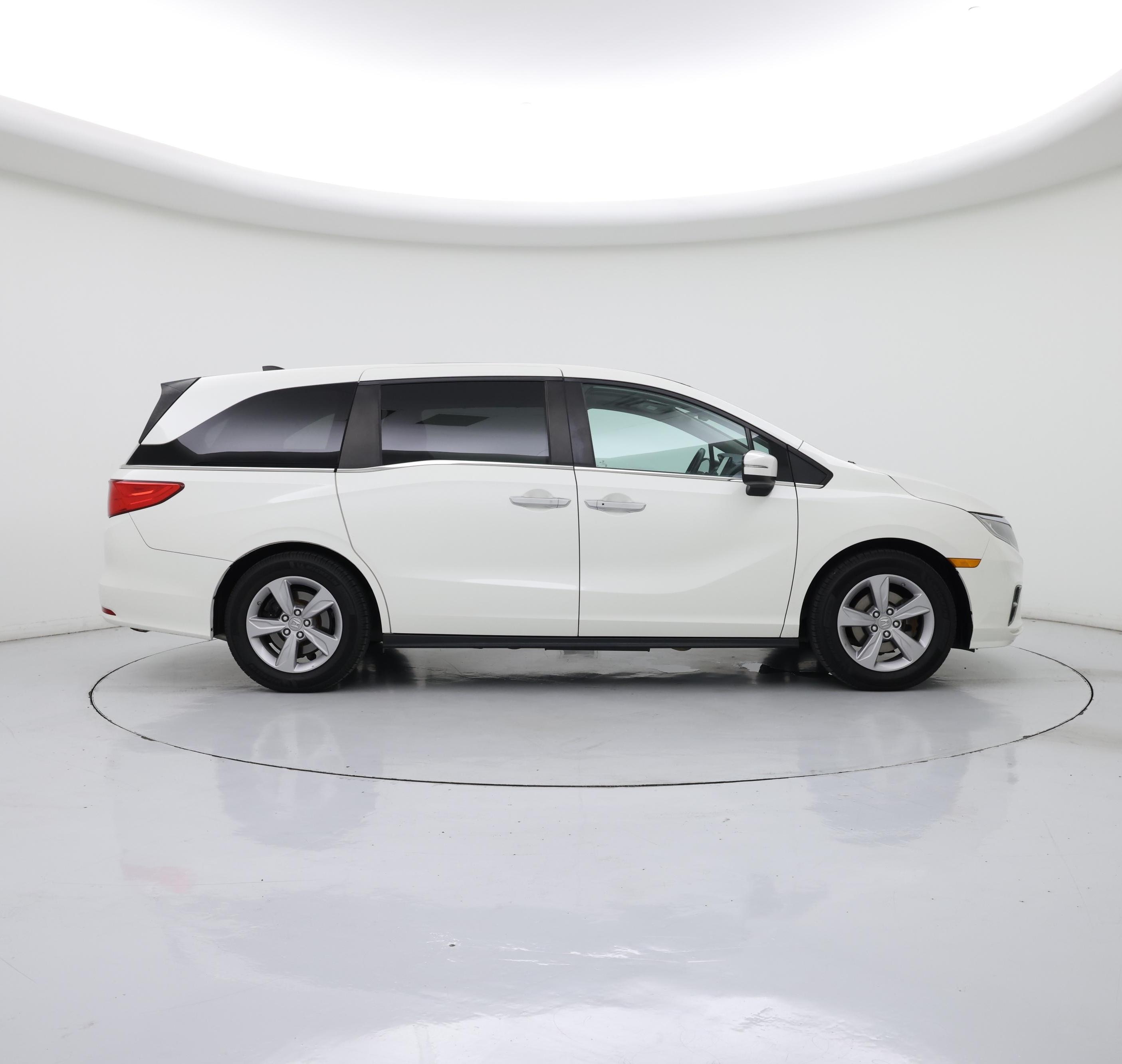 Thumbnail: 2019 Honda Odyssey - 7