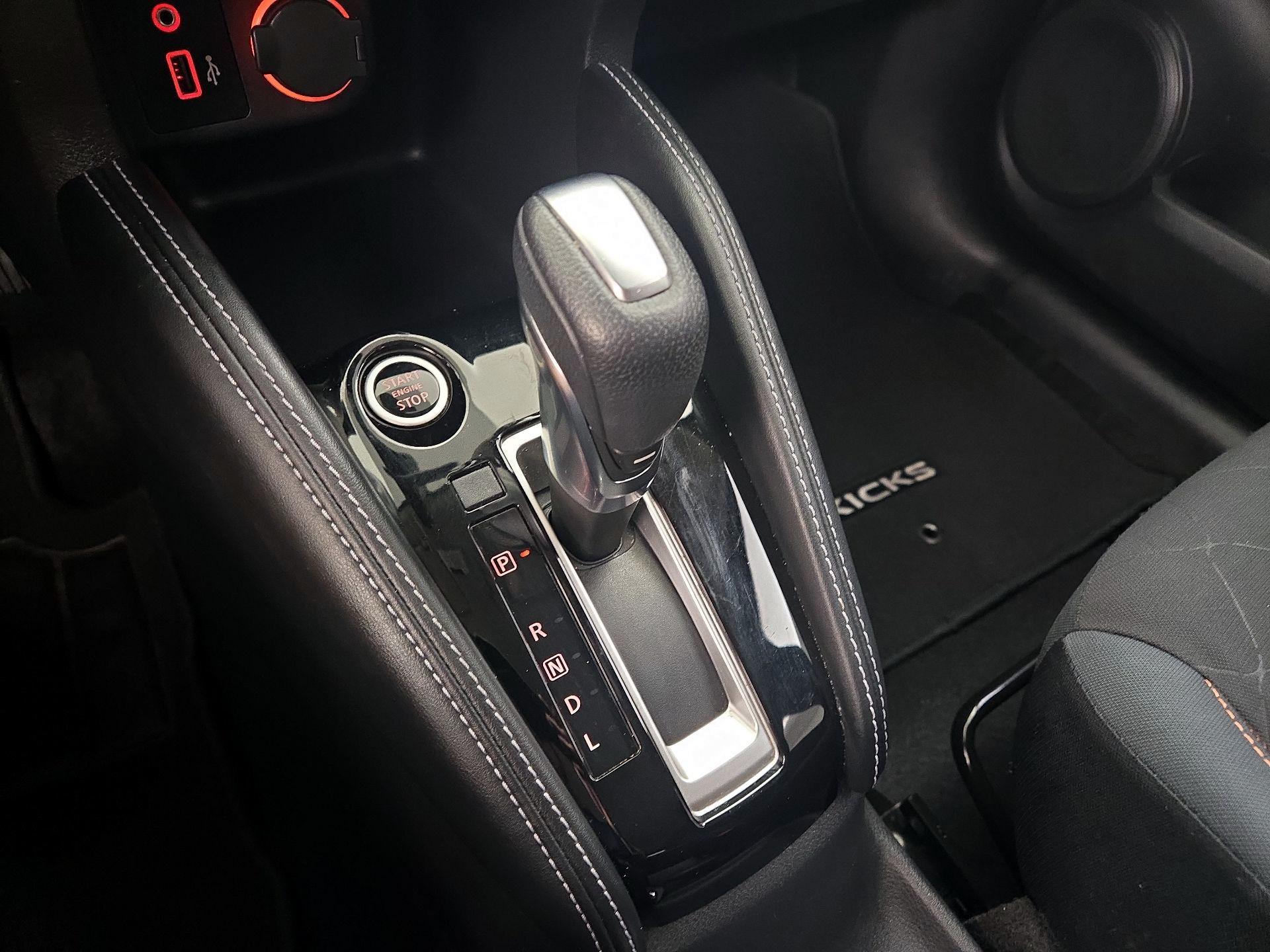 Thumbnail: 2020 Nissan Kicks - 17
