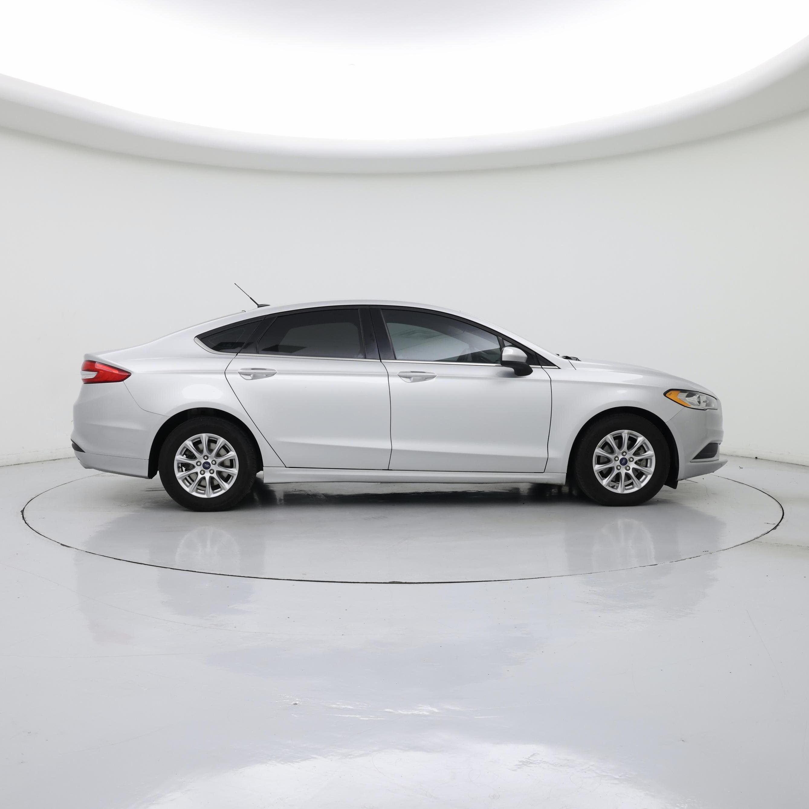 Thumbnail: 2017 Ford Fusion - 7