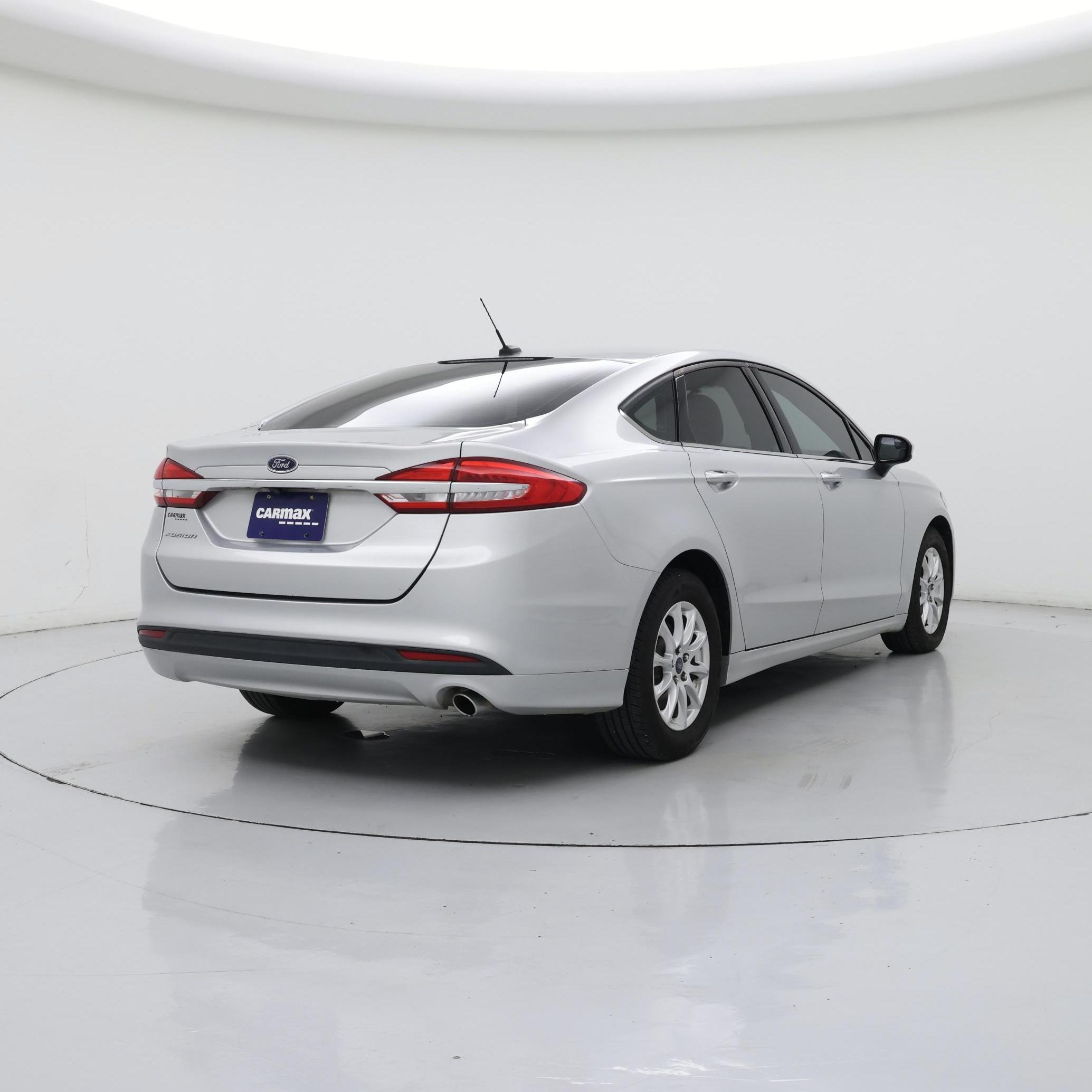 Thumbnail: 2017 Ford Fusion - 8