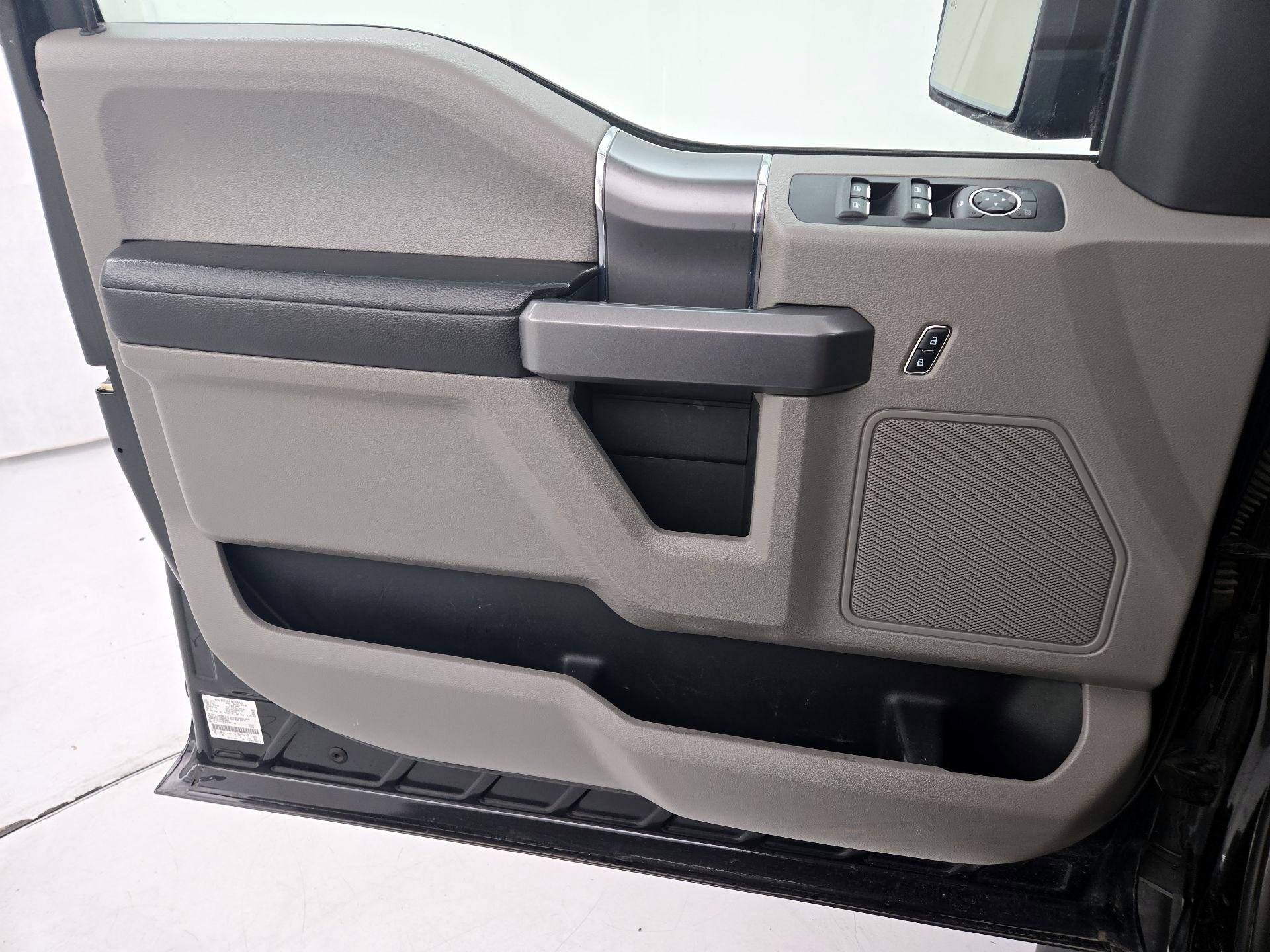 Thumbnail: 2015 Ford F-150 - 12