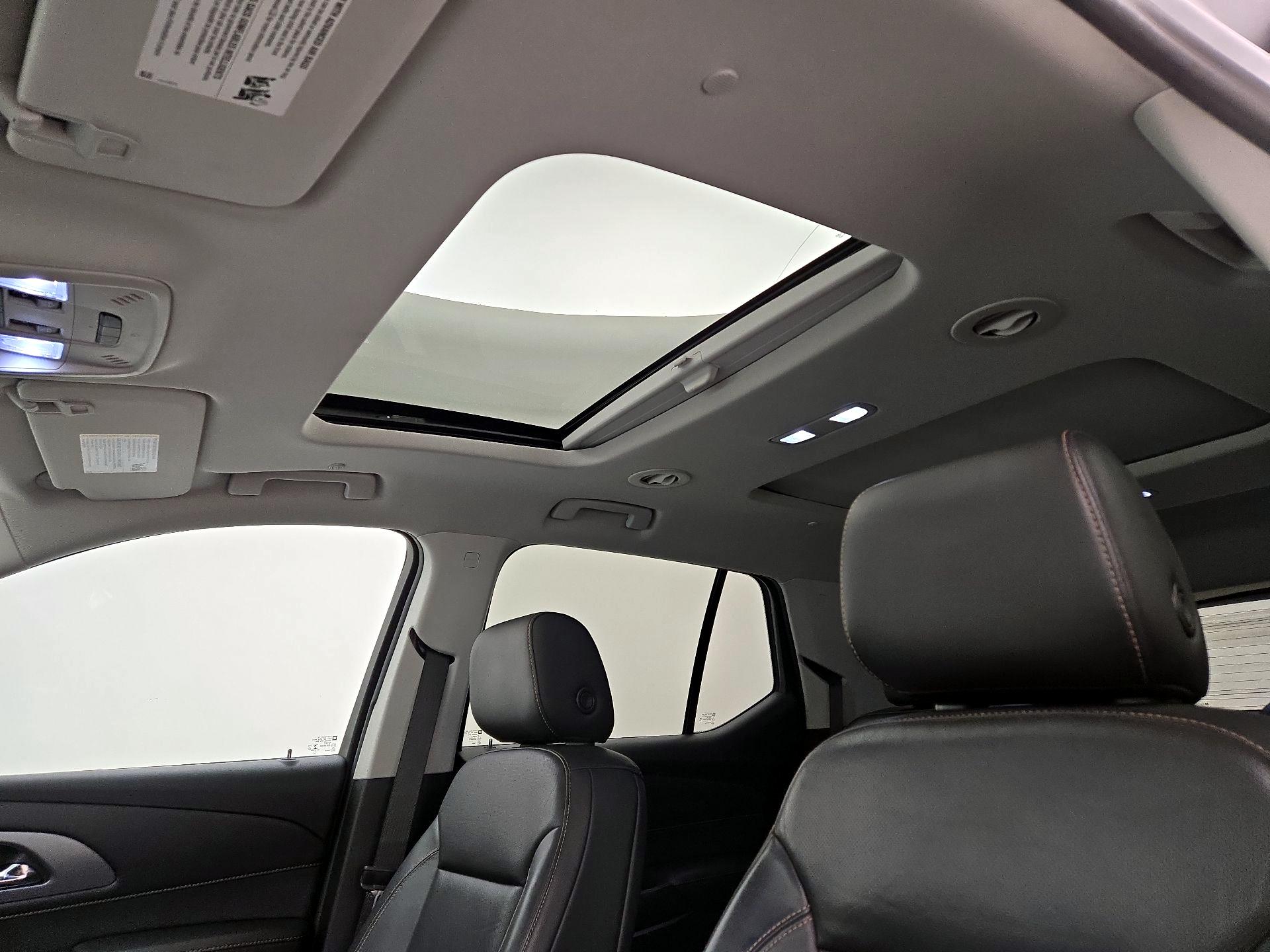 Thumbnail: 2021 Chevrolet Traverse - 20