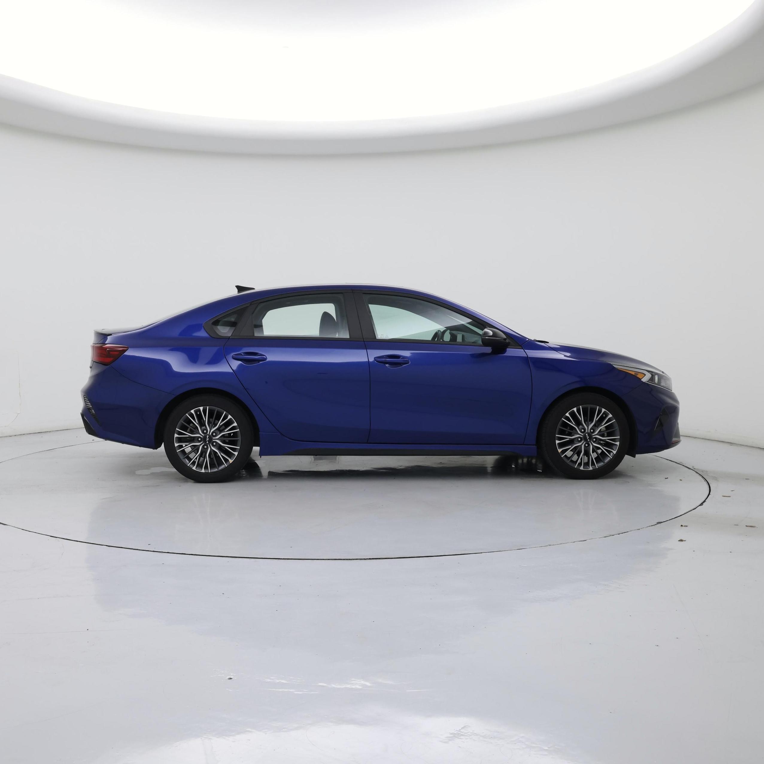 Thumbnail: 2024 Kia Forte - 7
