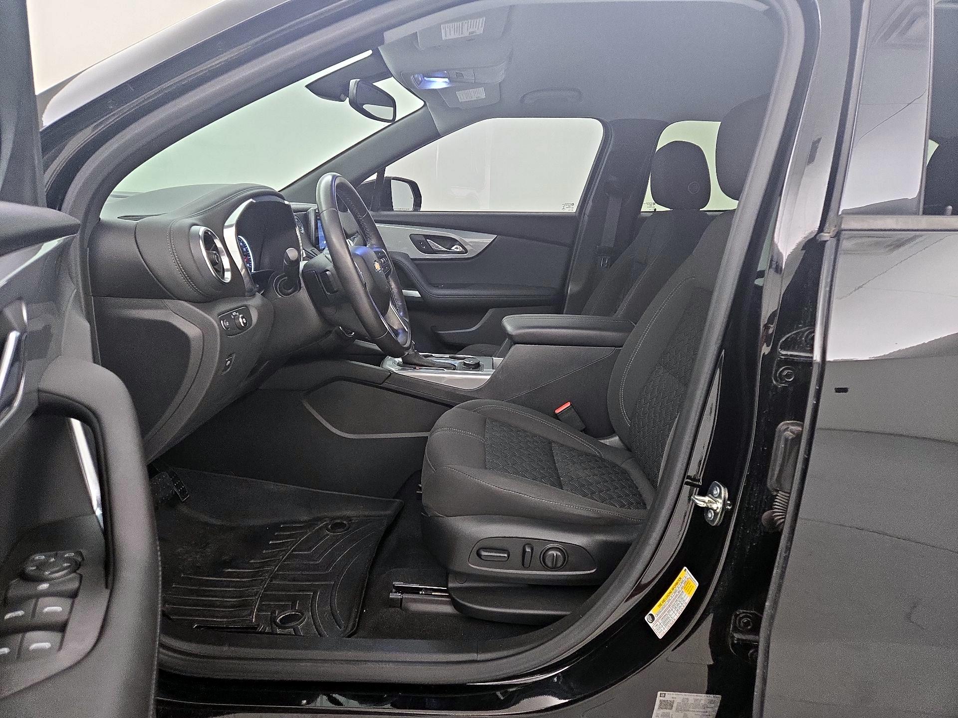 Thumbnail: 2019 Chevrolet Blazer - 11