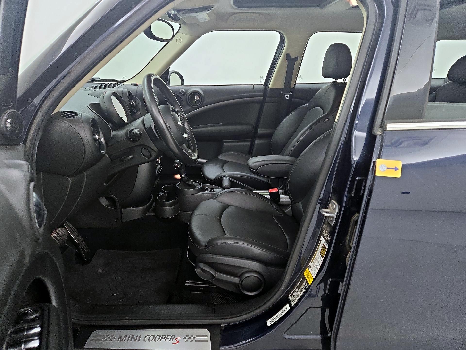Thumbnail: 2015 MINI Cooper Countryman - 11