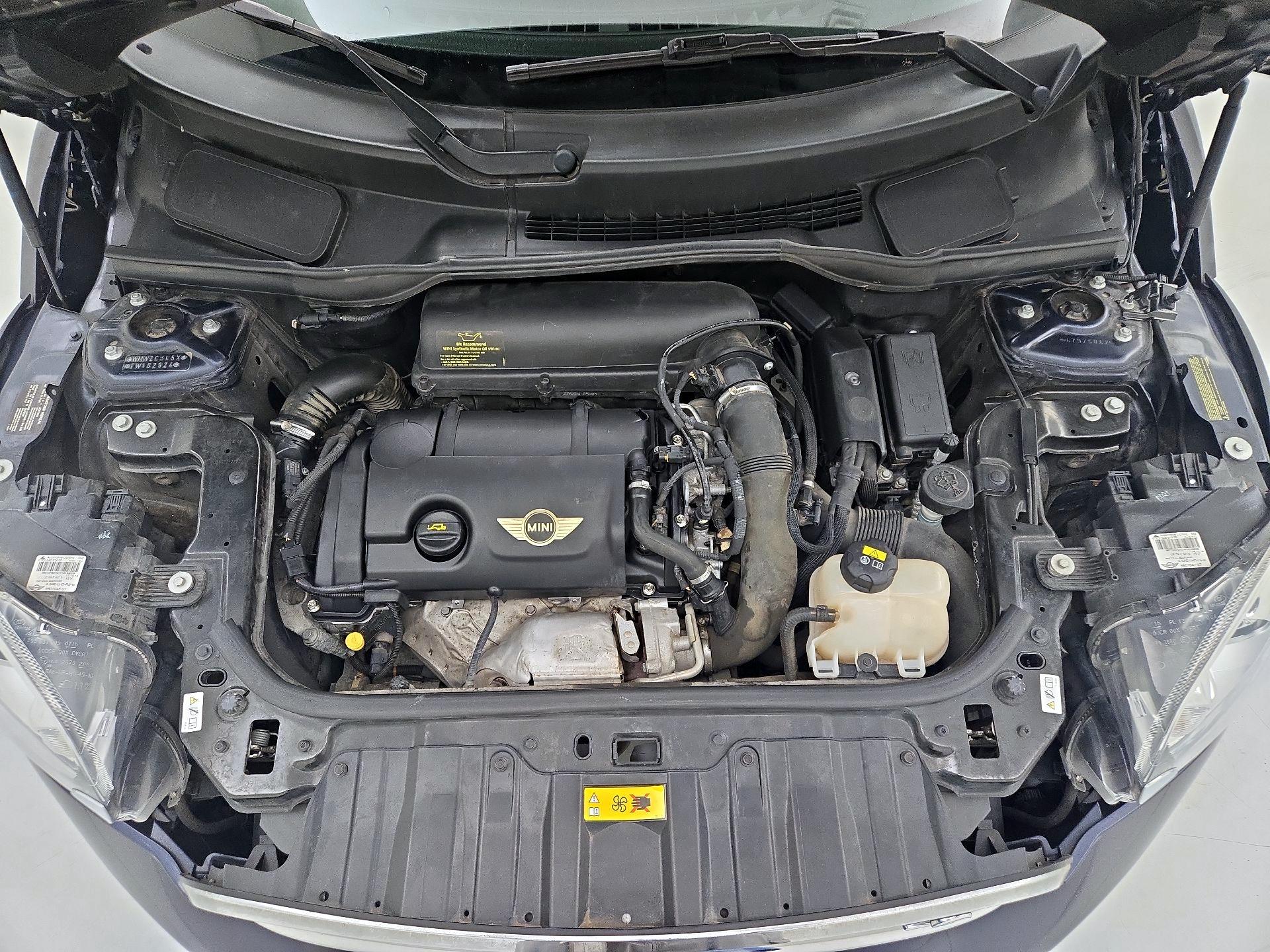 Thumbnail: 2015 MINI Cooper Countryman - 20