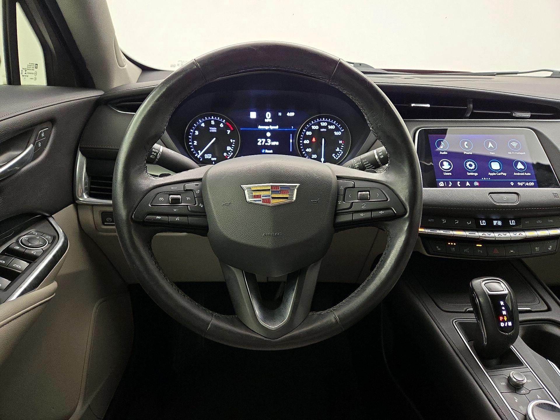 Thumbnail: 2019 Cadillac XT4 - 10