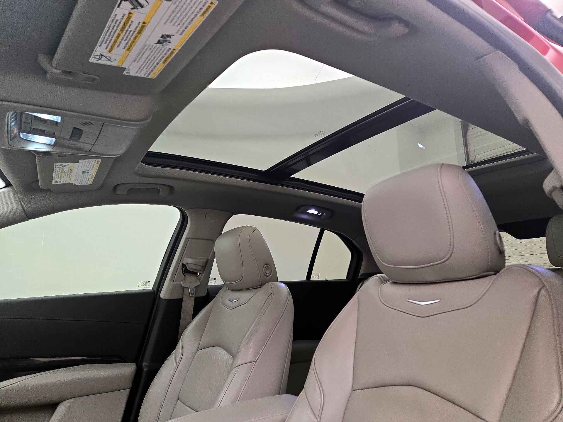 Thumbnail: 2019 Cadillac XT4 - 20
