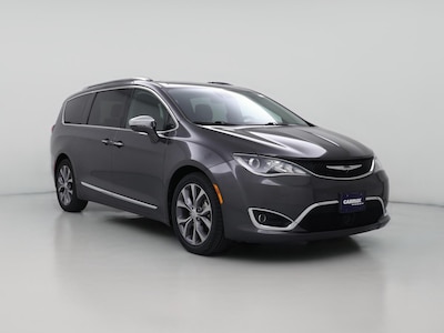 Gray 2018 Chrysler Pacifica Limited