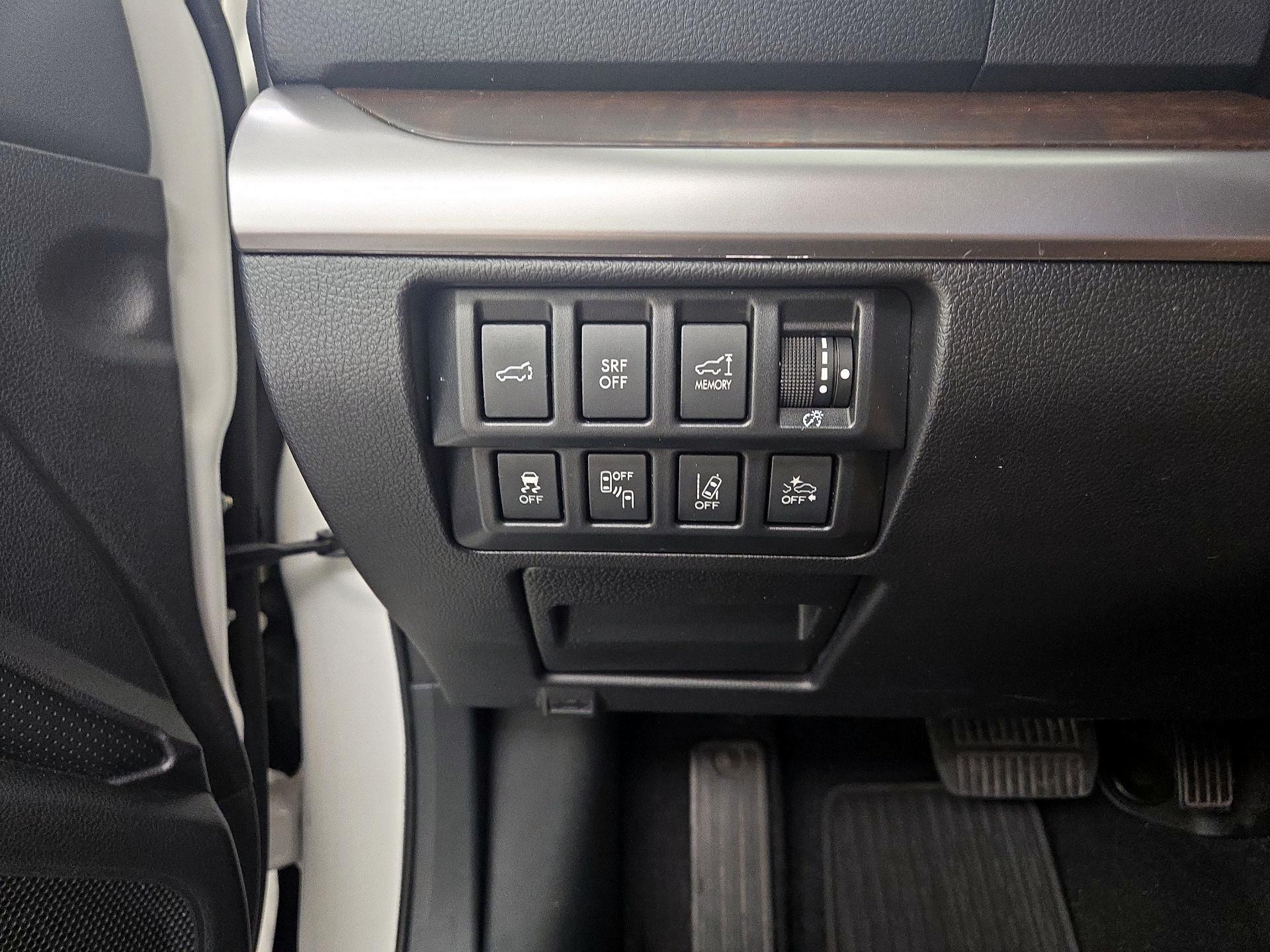 Thumbnail: 2015 Subaru Outback - 13
