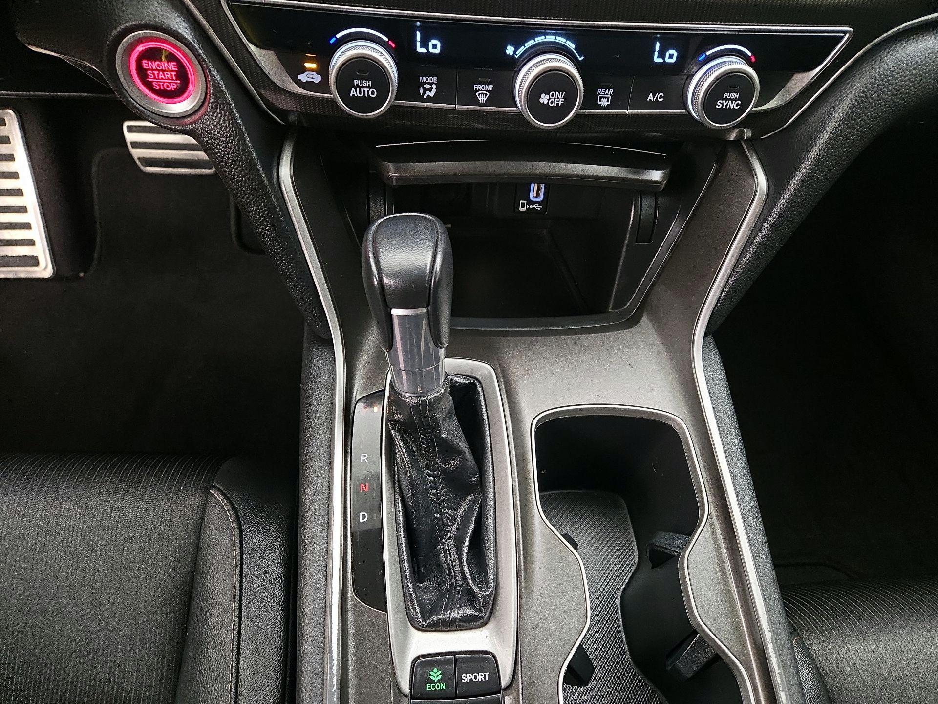Thumbnail: 2019 Honda Accord - 17