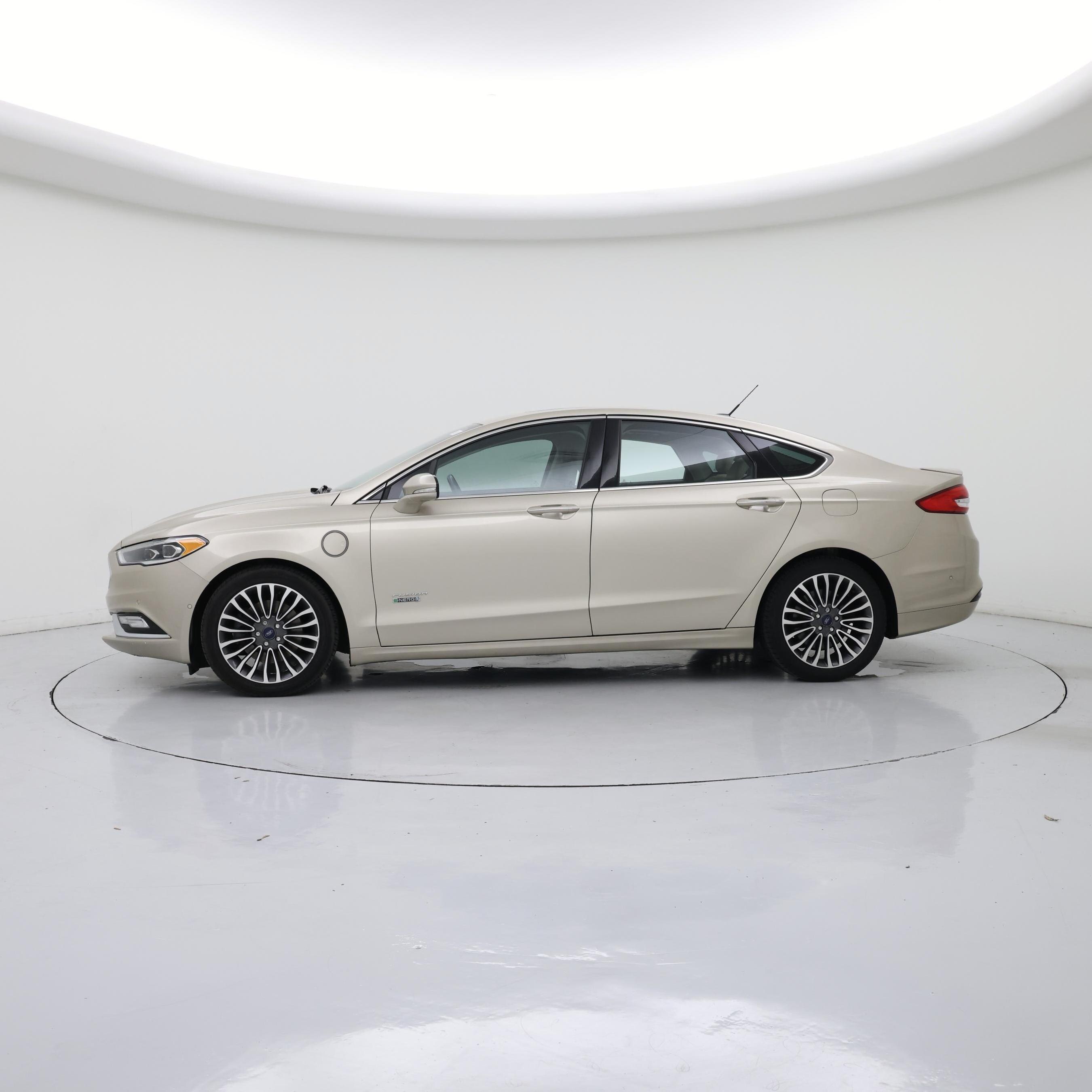 Thumbnail: 2017 Ford Fusion - 3