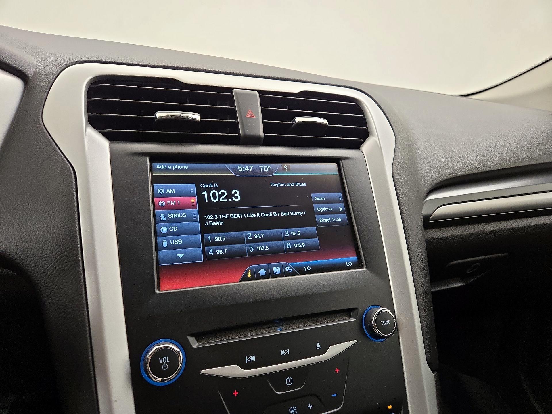 Thumbnail: 2014 Ford Fusion - 16