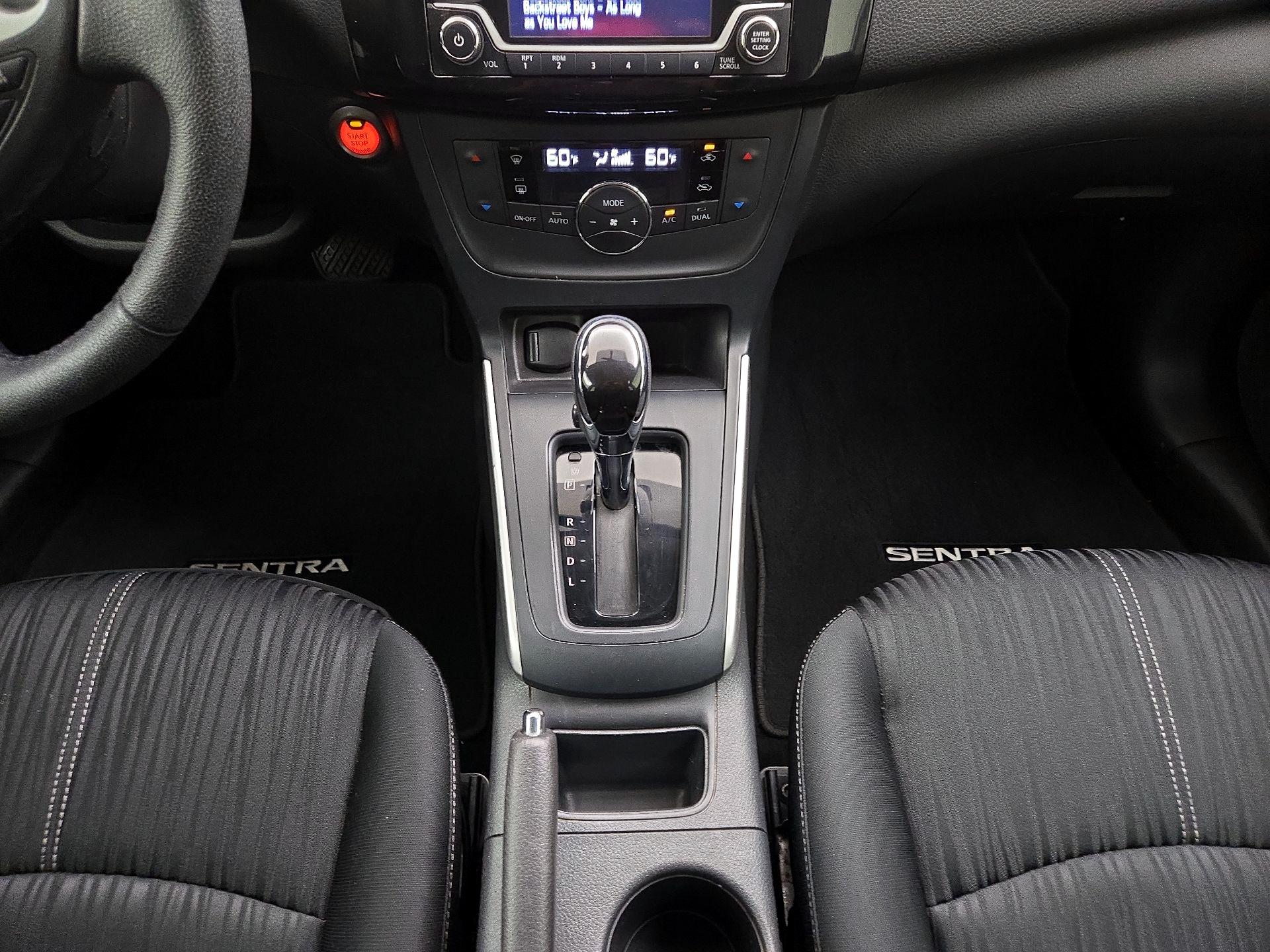 Thumbnail: 2018 Nissan Sentra - 17