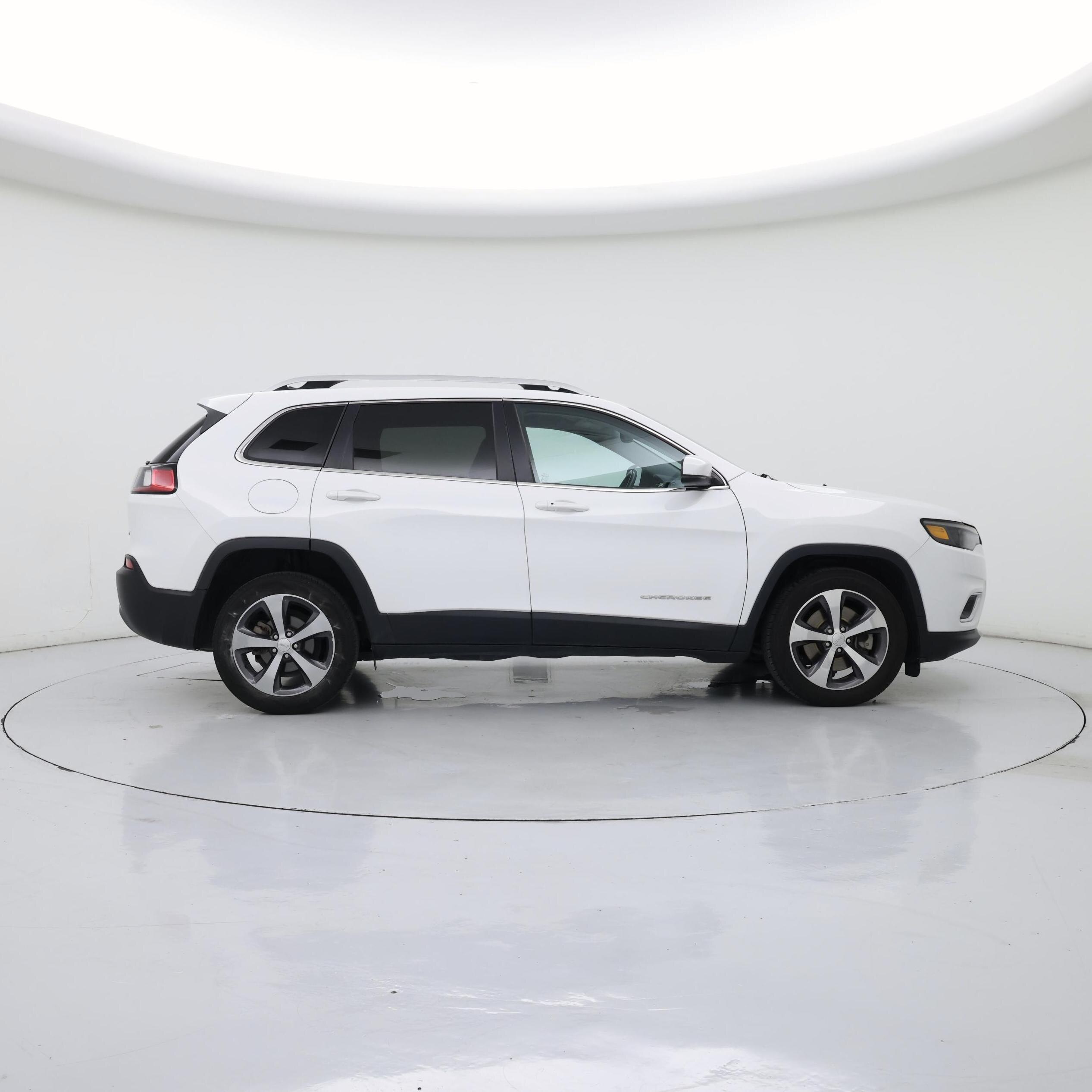 Thumbnail: 2020 Jeep Cherokee - 7