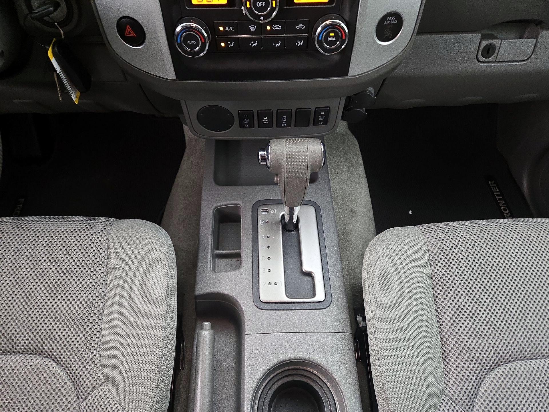 Thumbnail: 2015 Nissan Frontier - 17