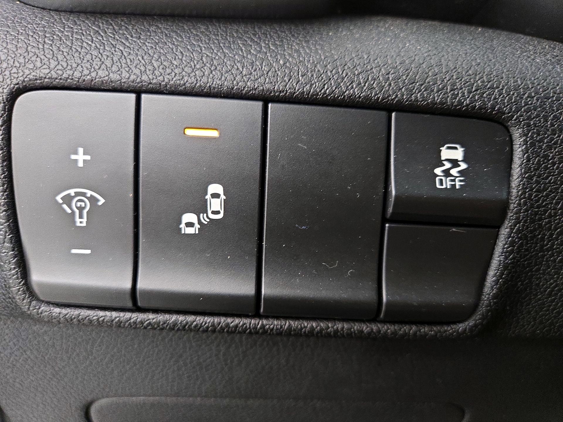 Thumbnail: 2019 Kia Sportage - 13