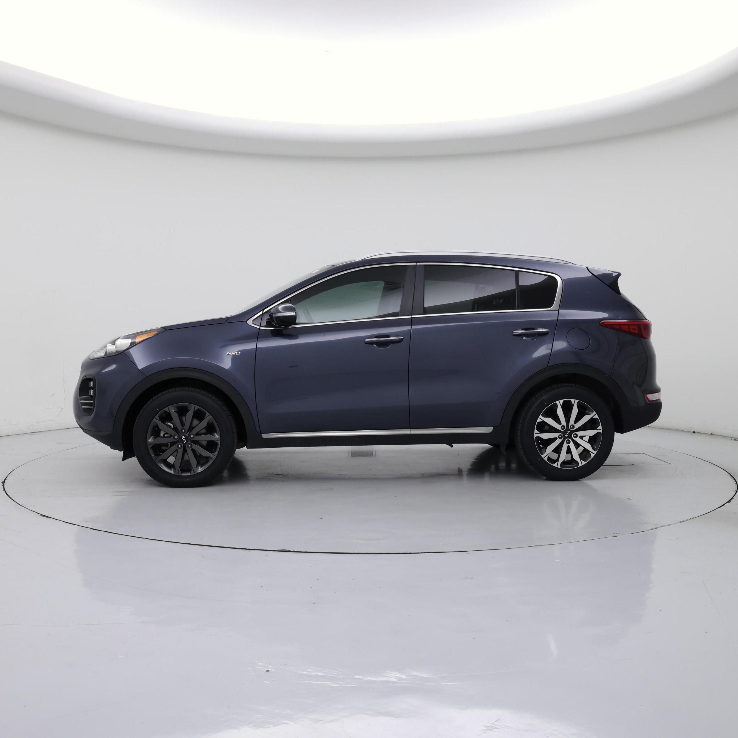 Thumbnail: 2019 Kia Sportage - 3