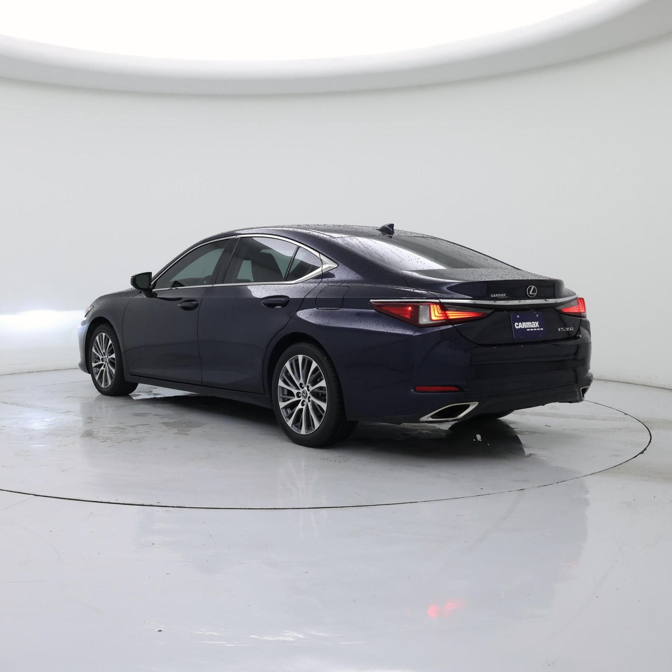 Thumbnail: 2019 Lexus ES - 2